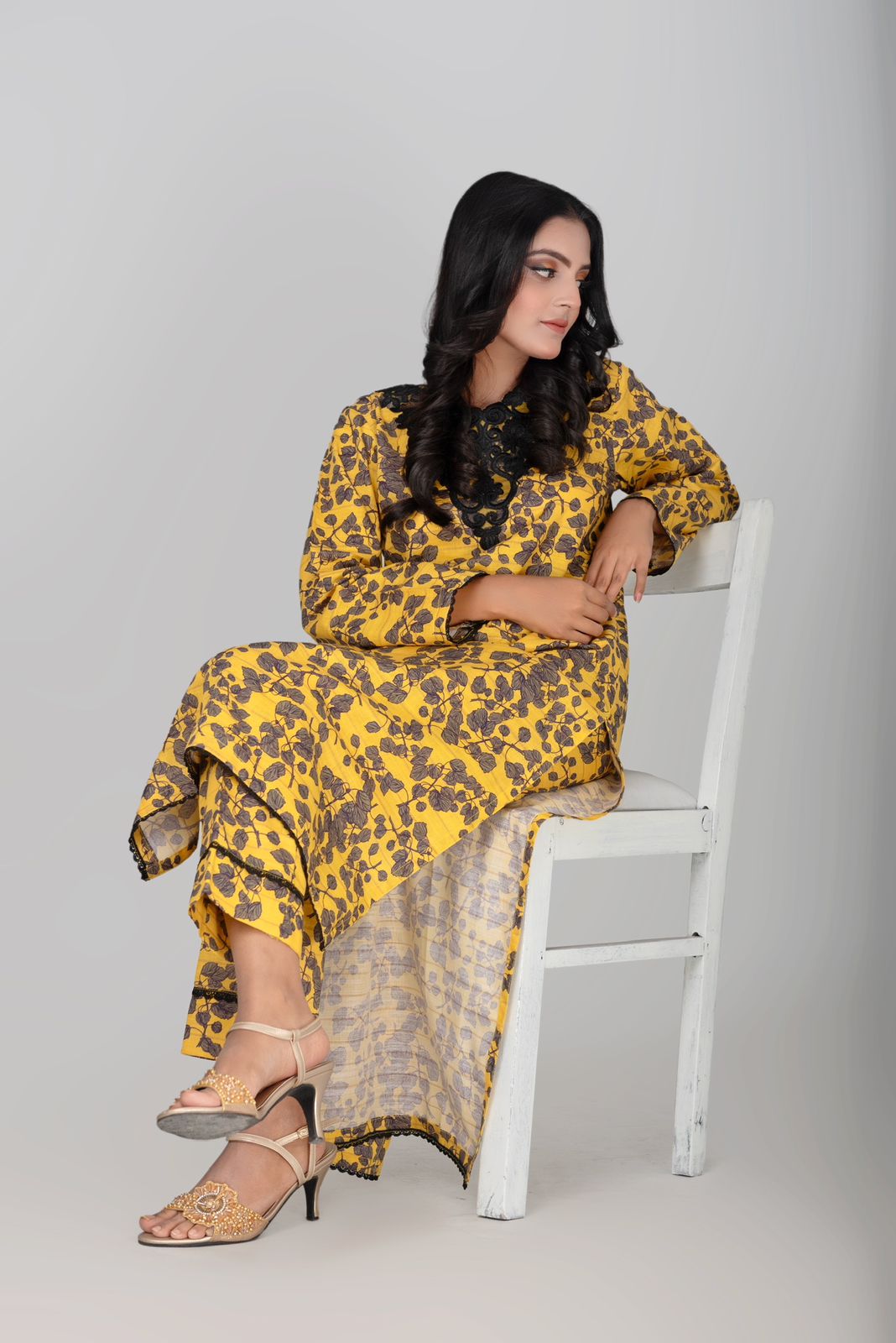 A&J W.E YELLOW Women 2pcs