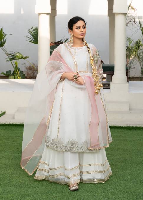 Hem Lotus Outfit White Women 4pcs