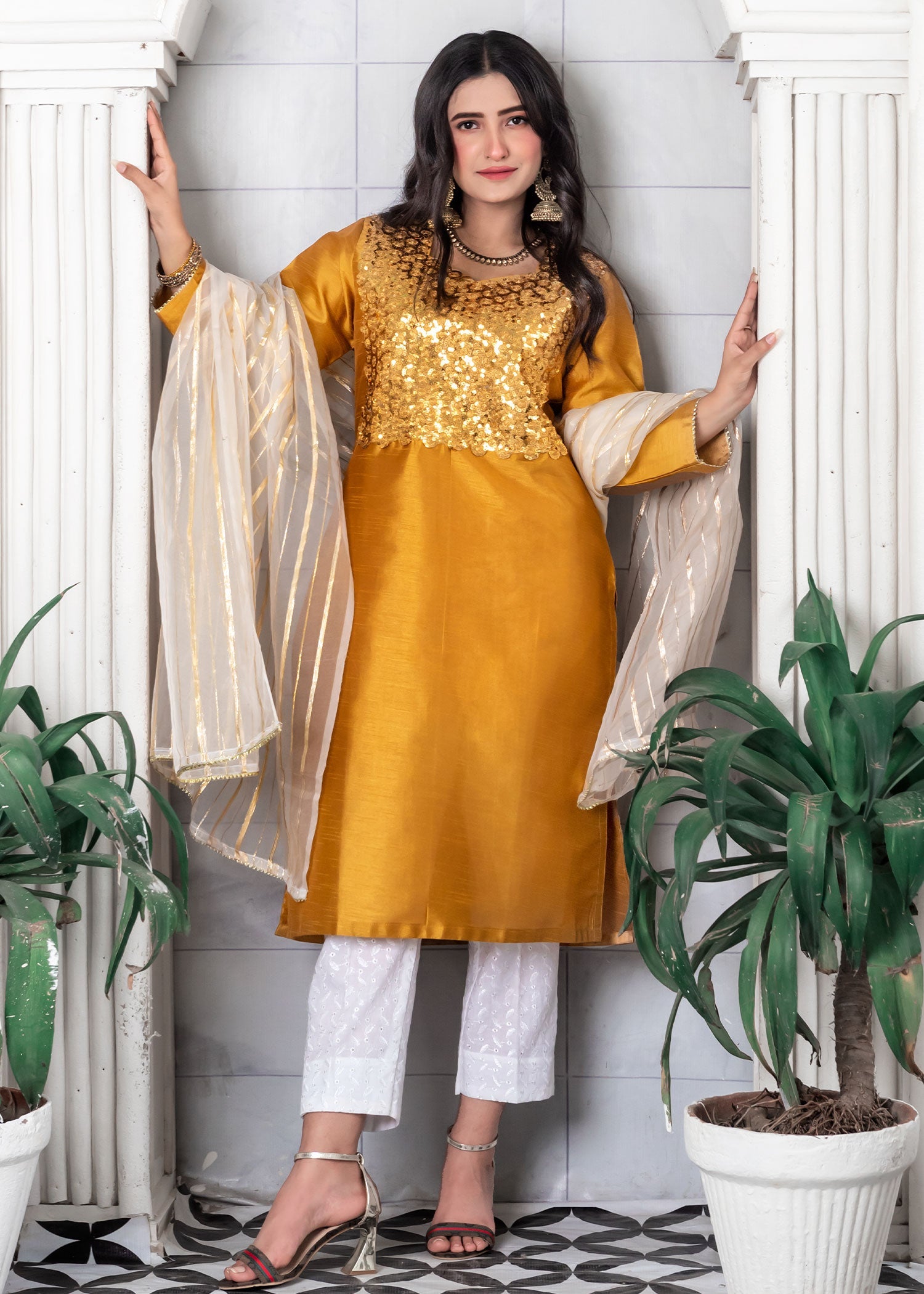 A&J Mommy and Me Gold Women 3pcs