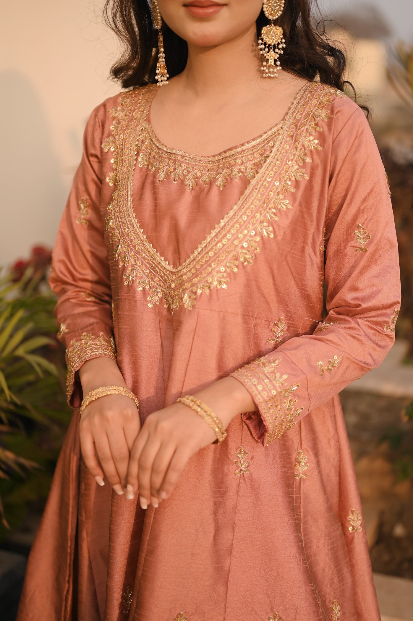 MF Designs Anabiya Women 2pcs