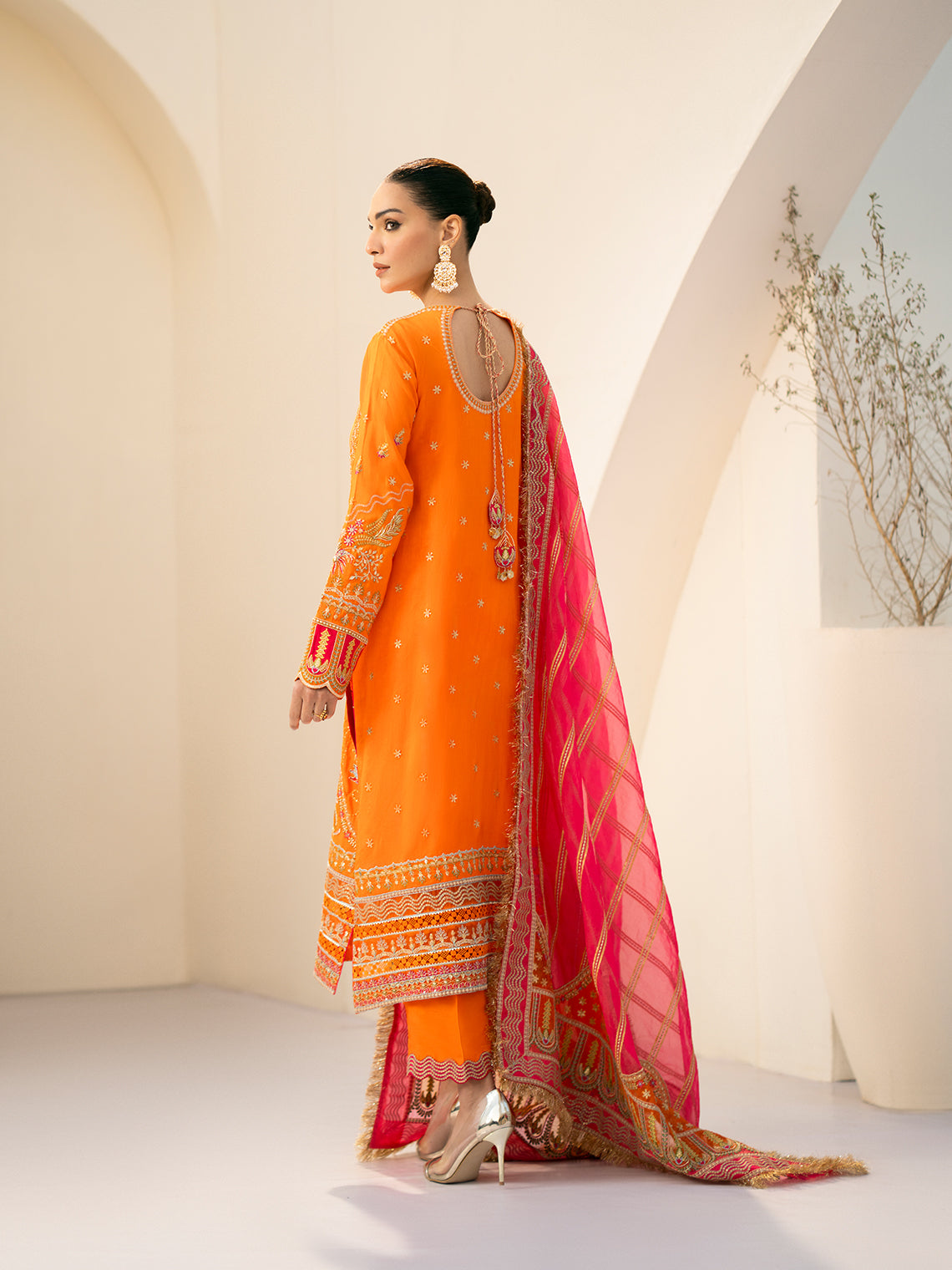 Fozia Khalid Ayika Women 2pcs