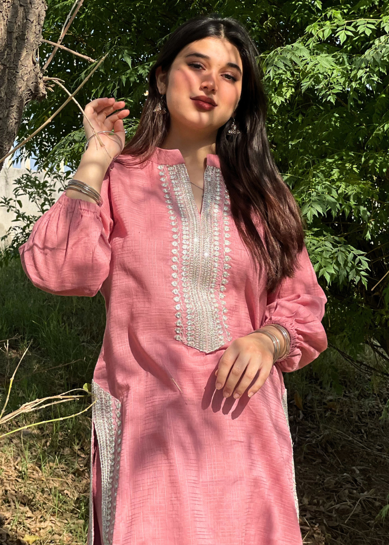 Haya'S Creation Embroidered Tea Pink Tarkashi Lawn with Farshi Shalwar Women 2pcs