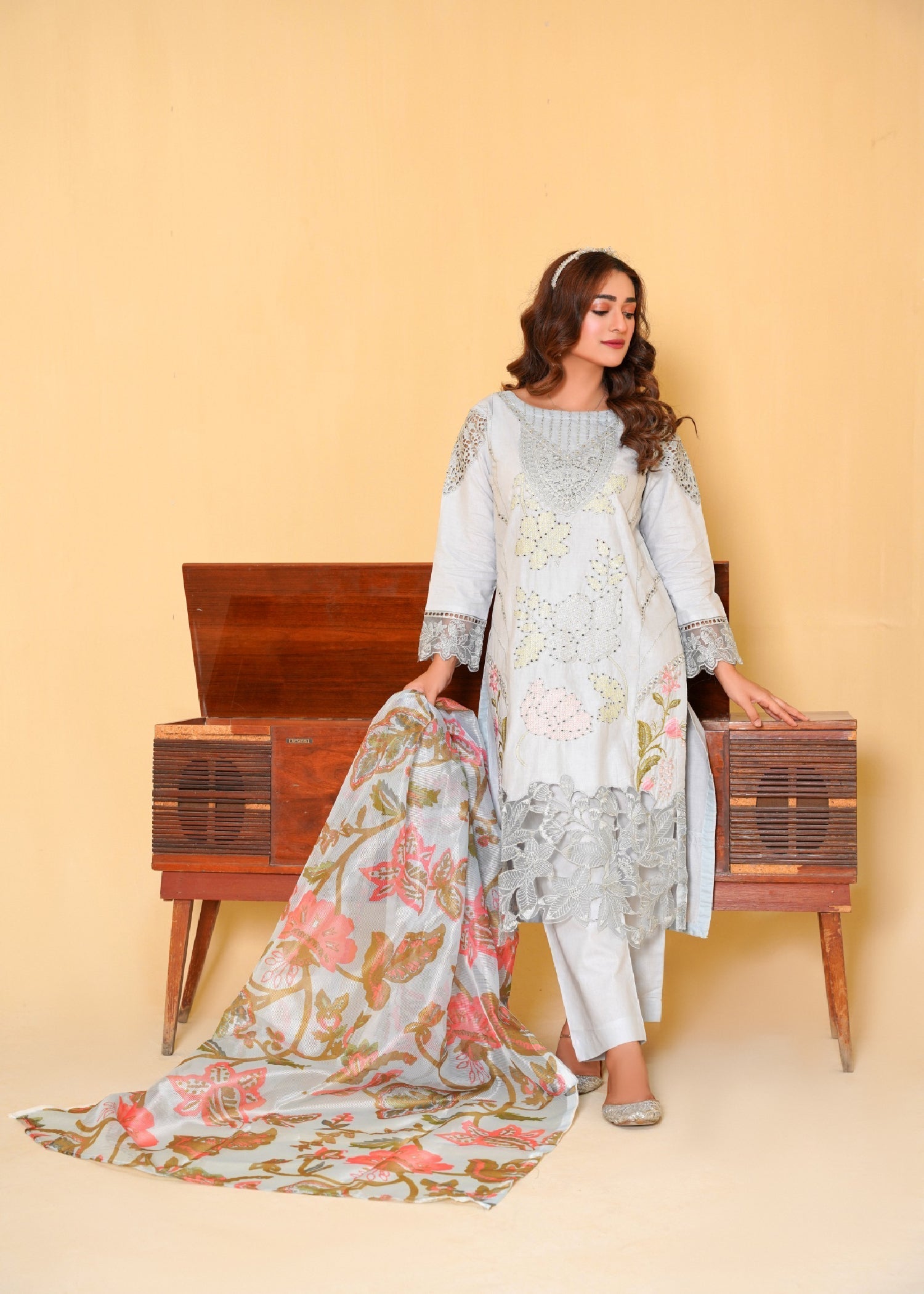 Azhar & Farukh AAINAA Women 3pcs