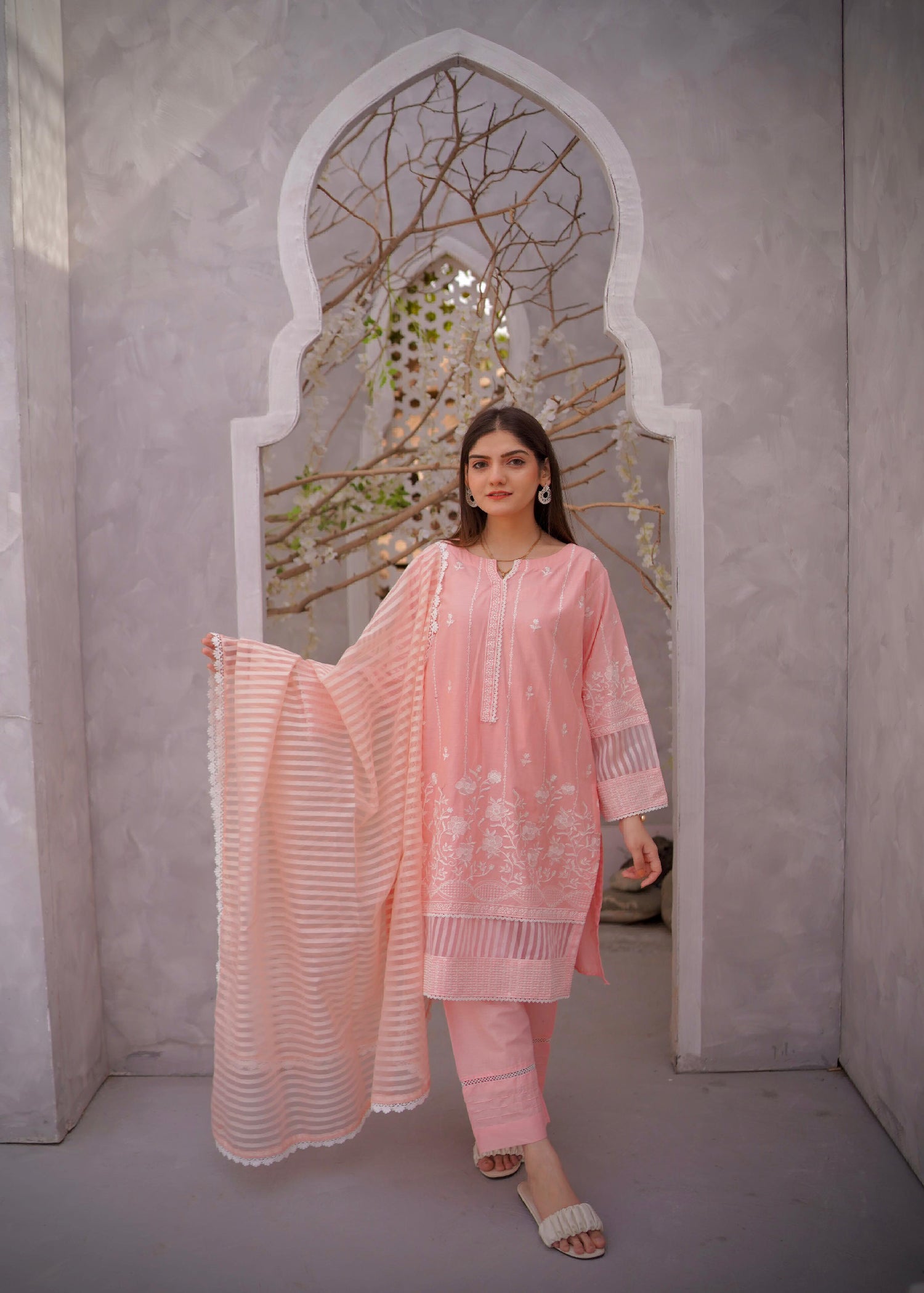 Mishkaat Clothing Paro Peach Women 3pcs