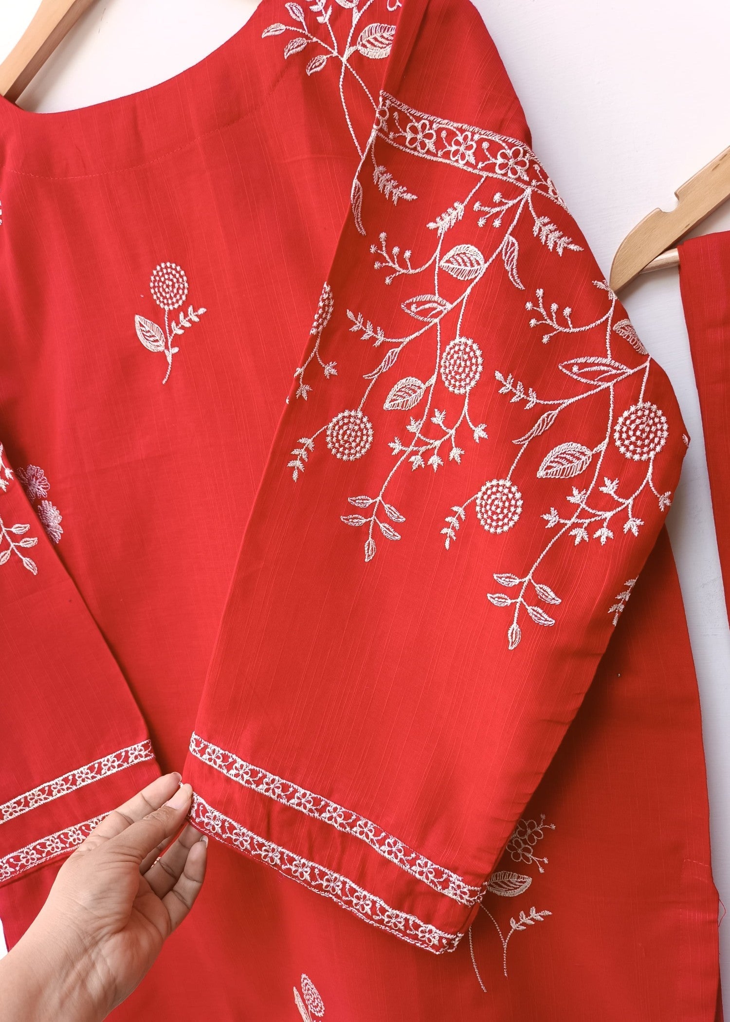 Lubana Store AAIMA RED Women 2pcs