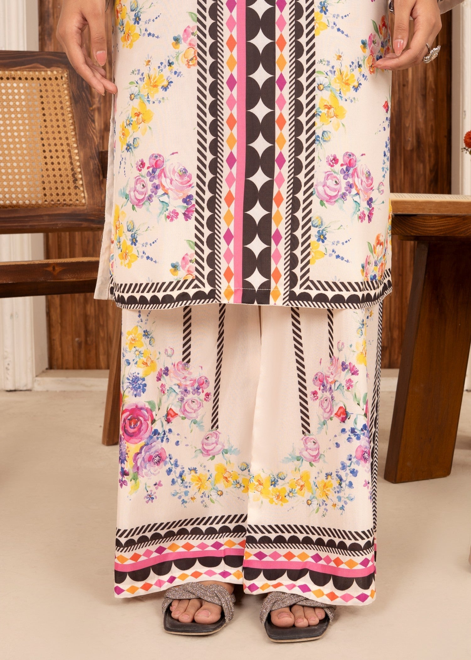 Abeera Art No: ADP 08 – Statement Style in Digital Printed Swiss Lawn Women 2pcs