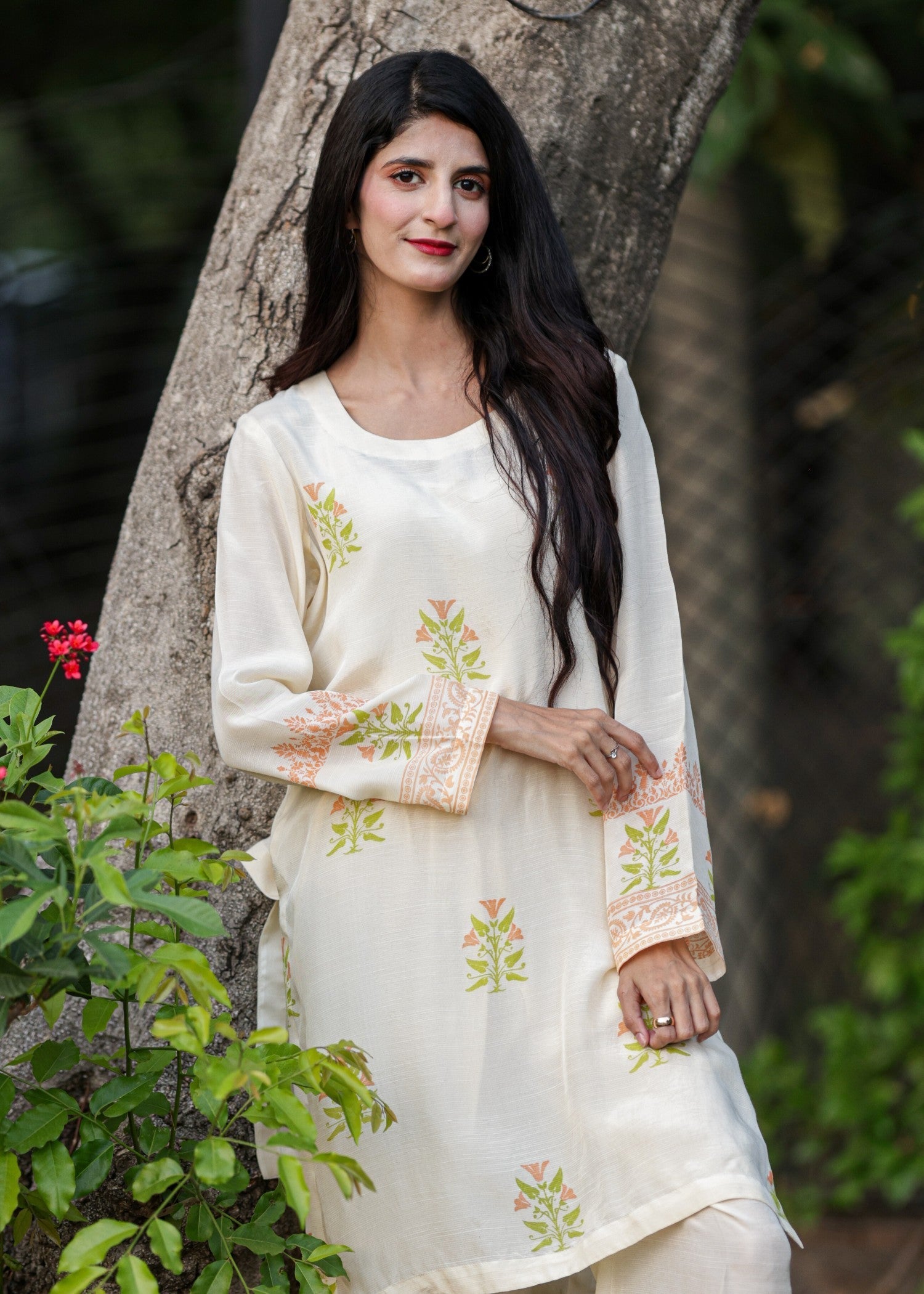 Deedazaib Beige Blossom Women 2pcs