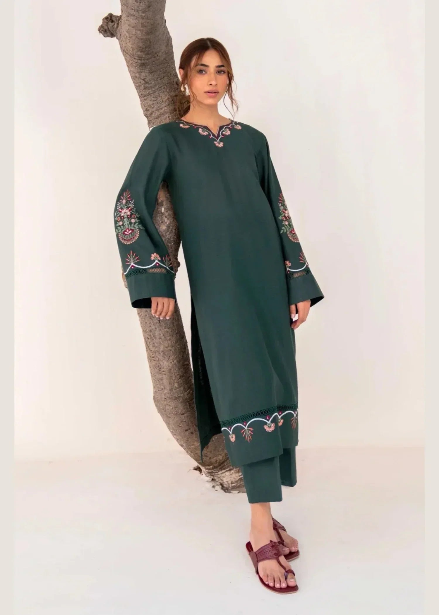 Sajfi Closet Mongia Green Embroidered Stitched Suit for Women Women 2pcs