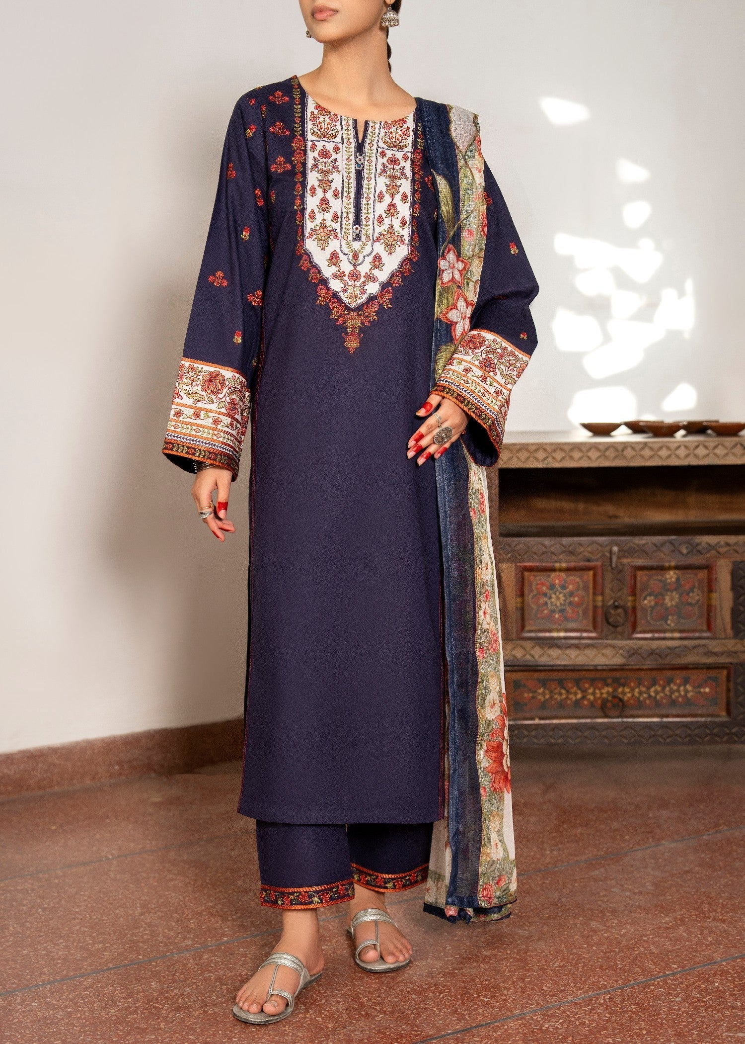 Casual Lite Cotton Emb Suit 06 Women 3pcs