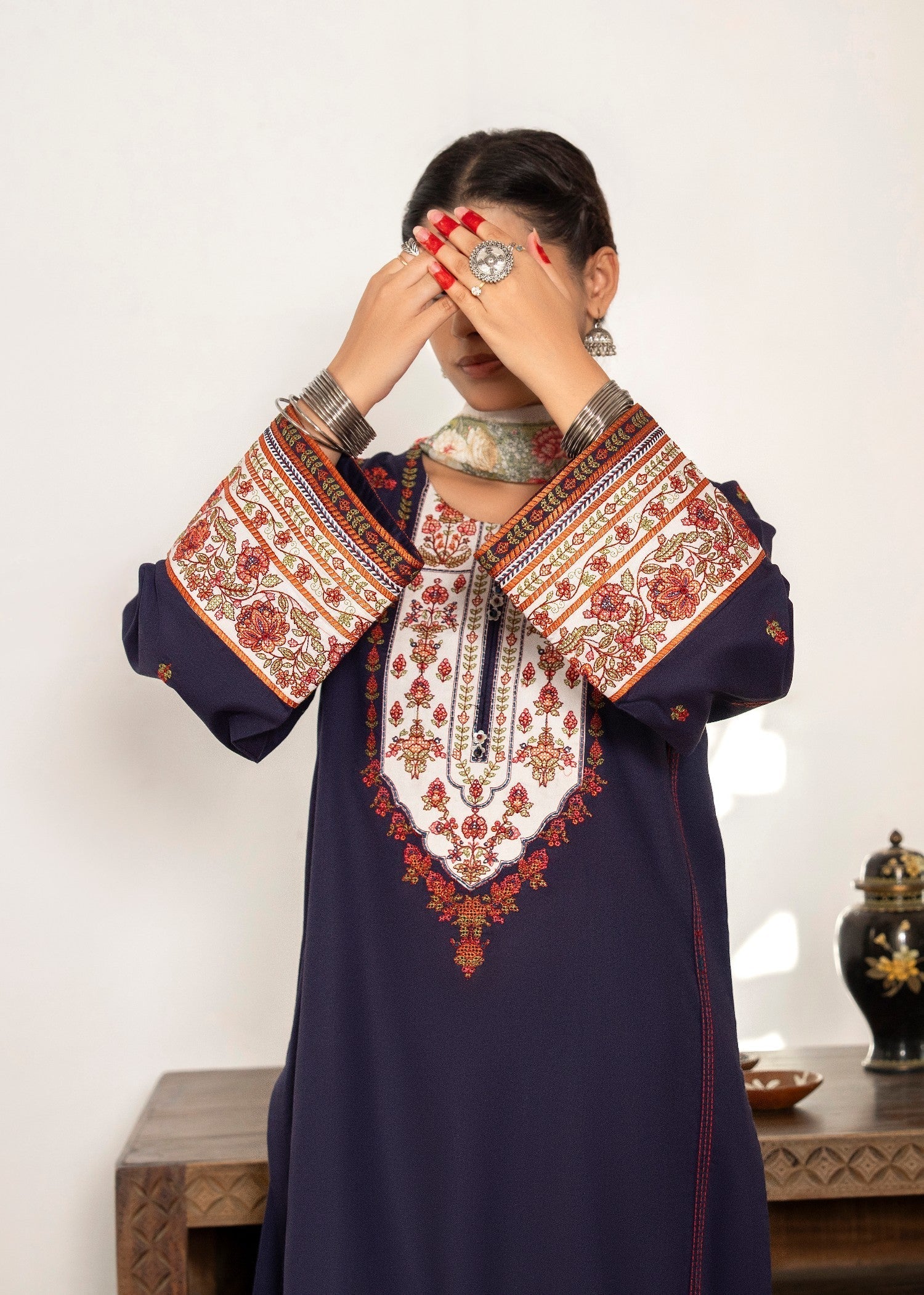 Casual Lite Cotton Emb Suit 06 Women 3pcs