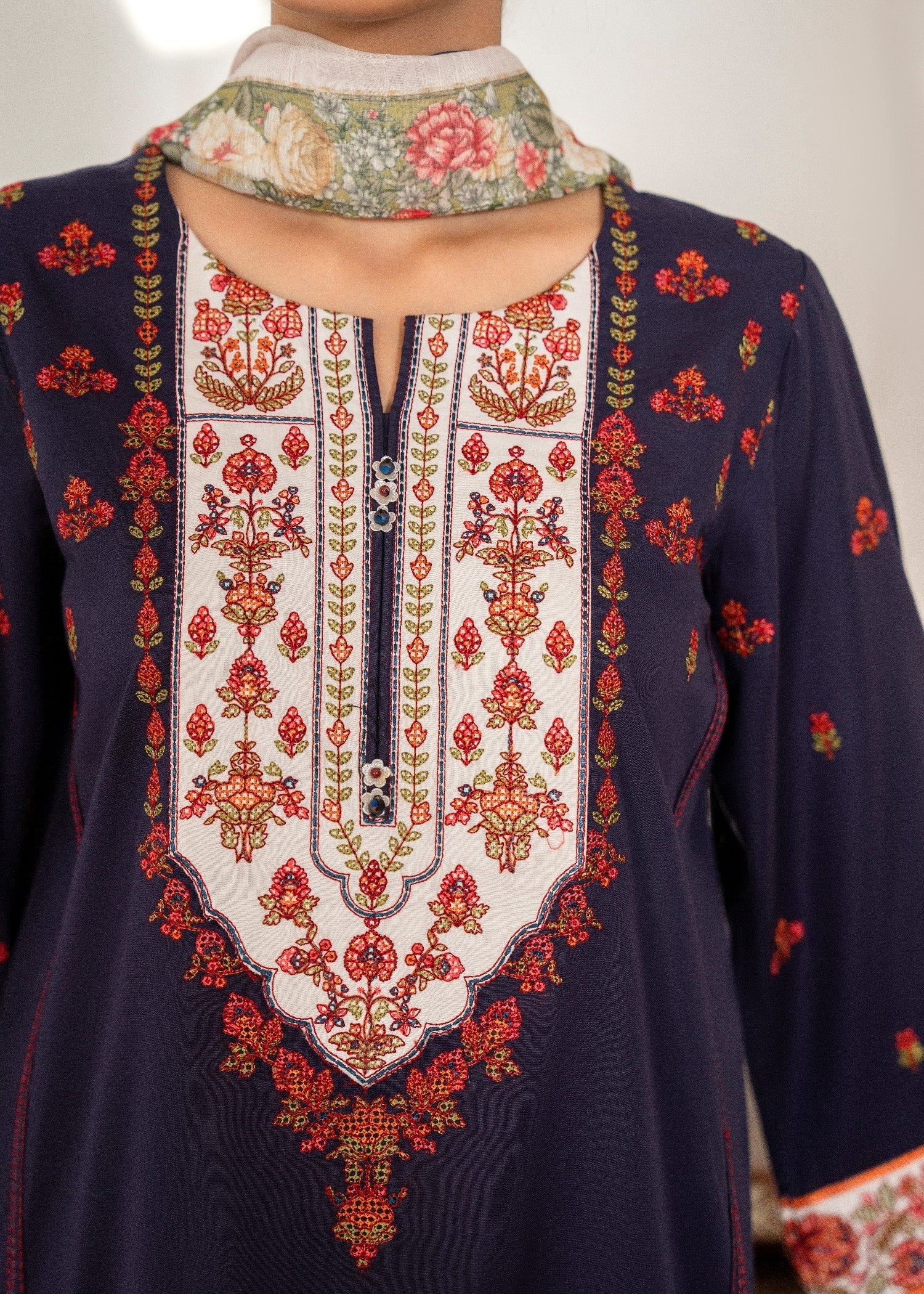 Casual Lite Cotton Emb Suit 06 Women 3pcs