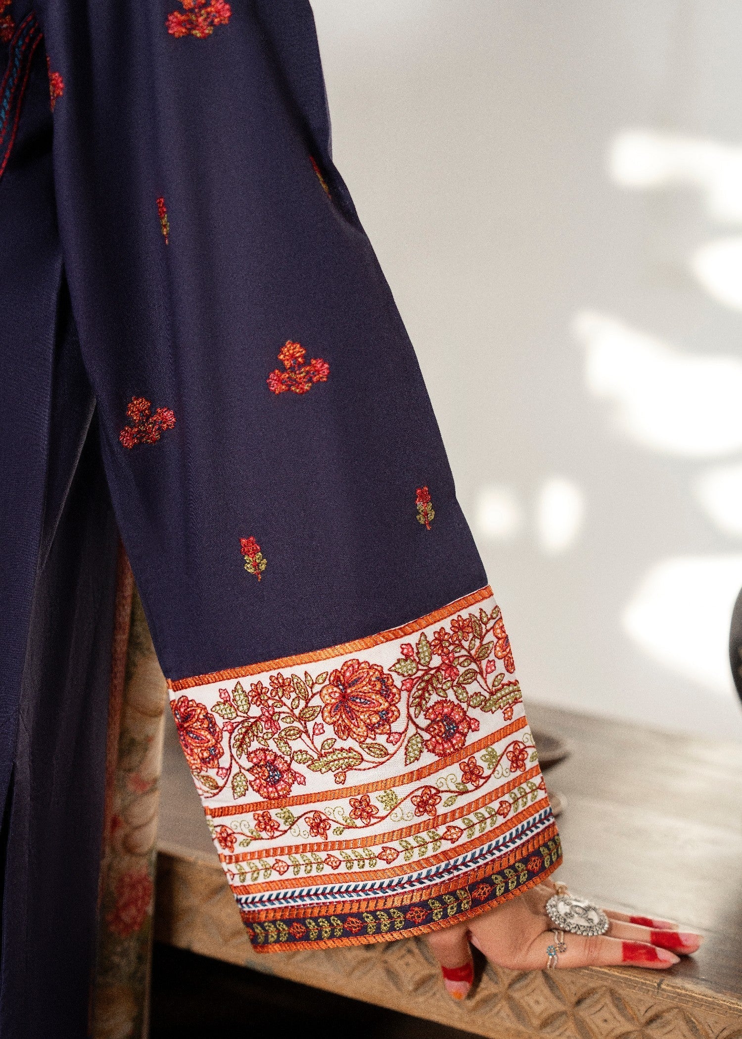 Casual Lite Cotton Emb Suit 06 Women 3pcs