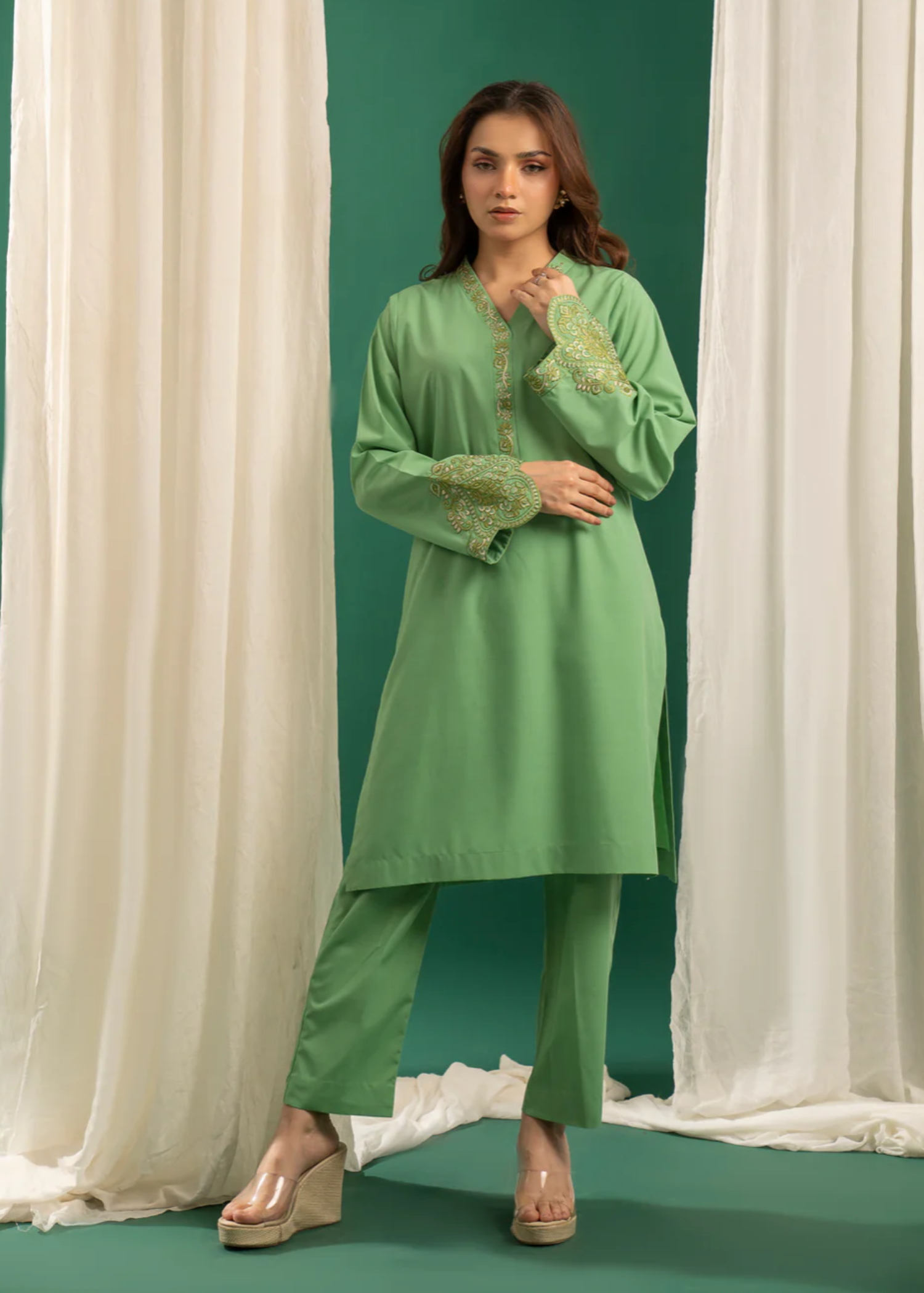 Zouj GREEN EMBROIDERED SET Women 2pcs