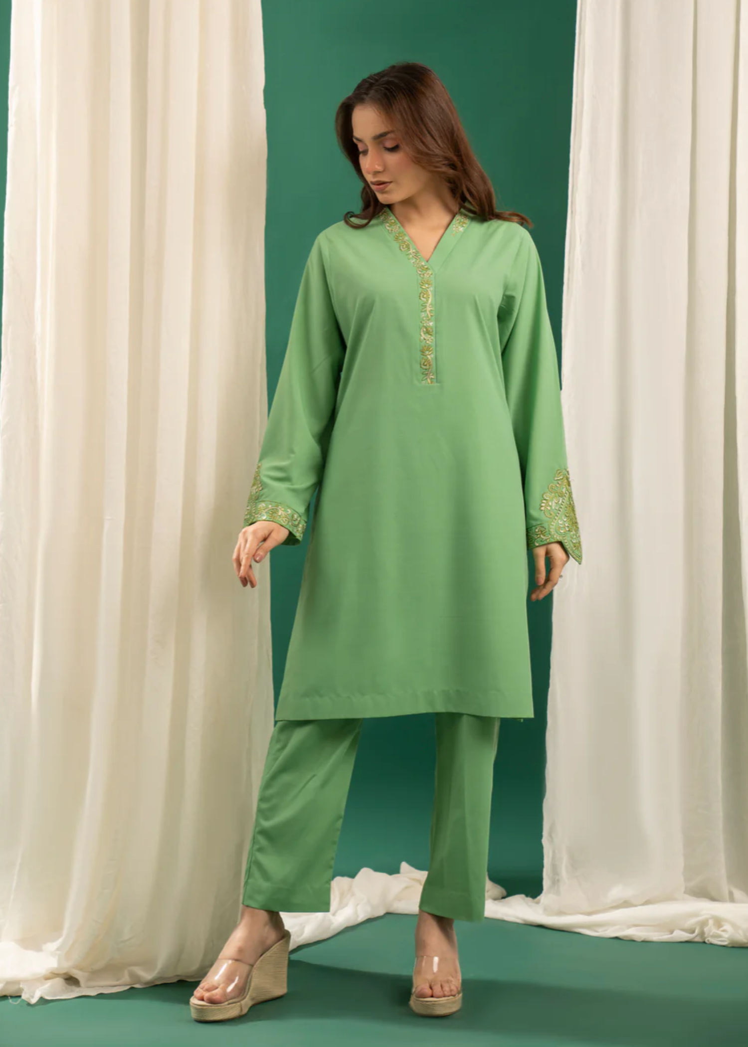 Zouj GREEN EMBROIDERED SET Women 2pcs