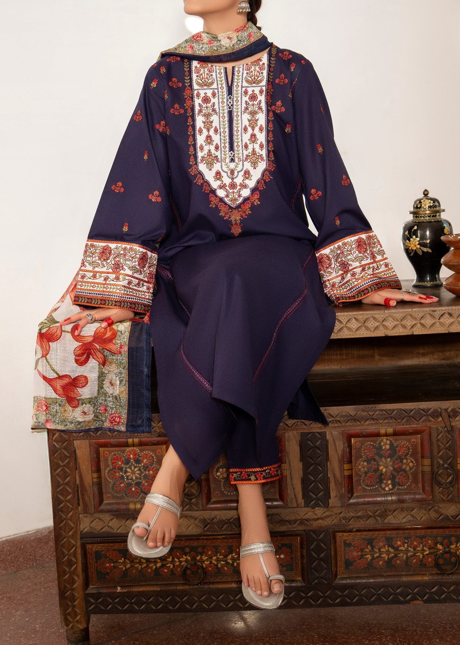 Casual Lite Cotton Emb Suit 06 Women 3pcs