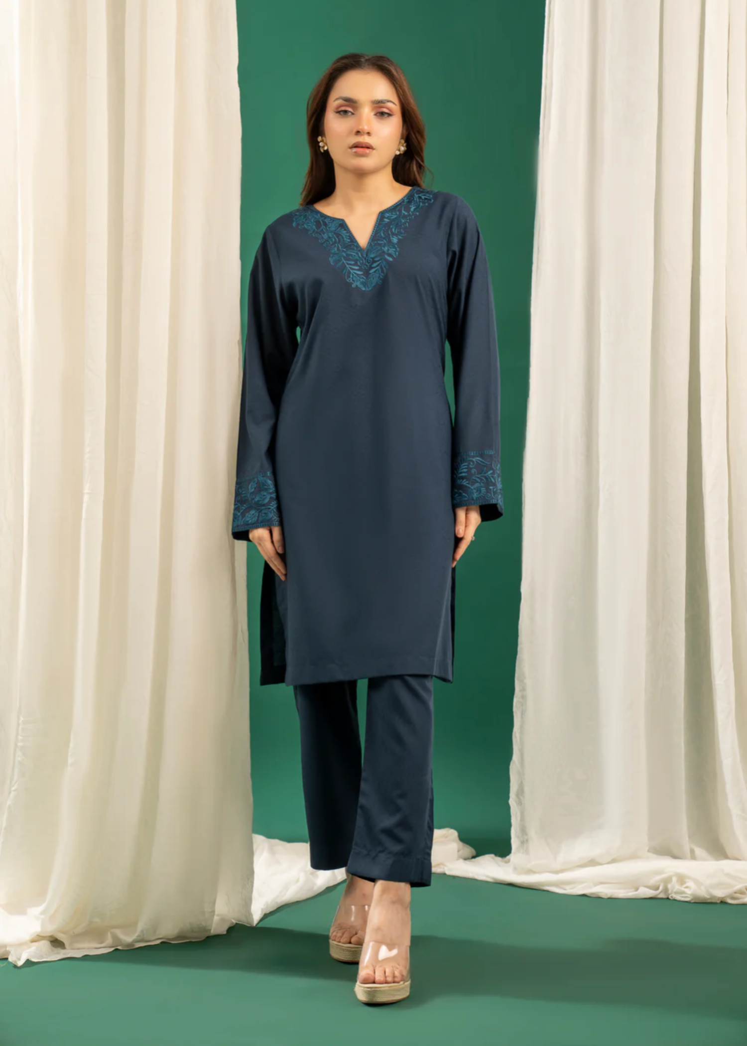 Zouj NAVY BLUE EMBROIDERED SET Women 2pcs