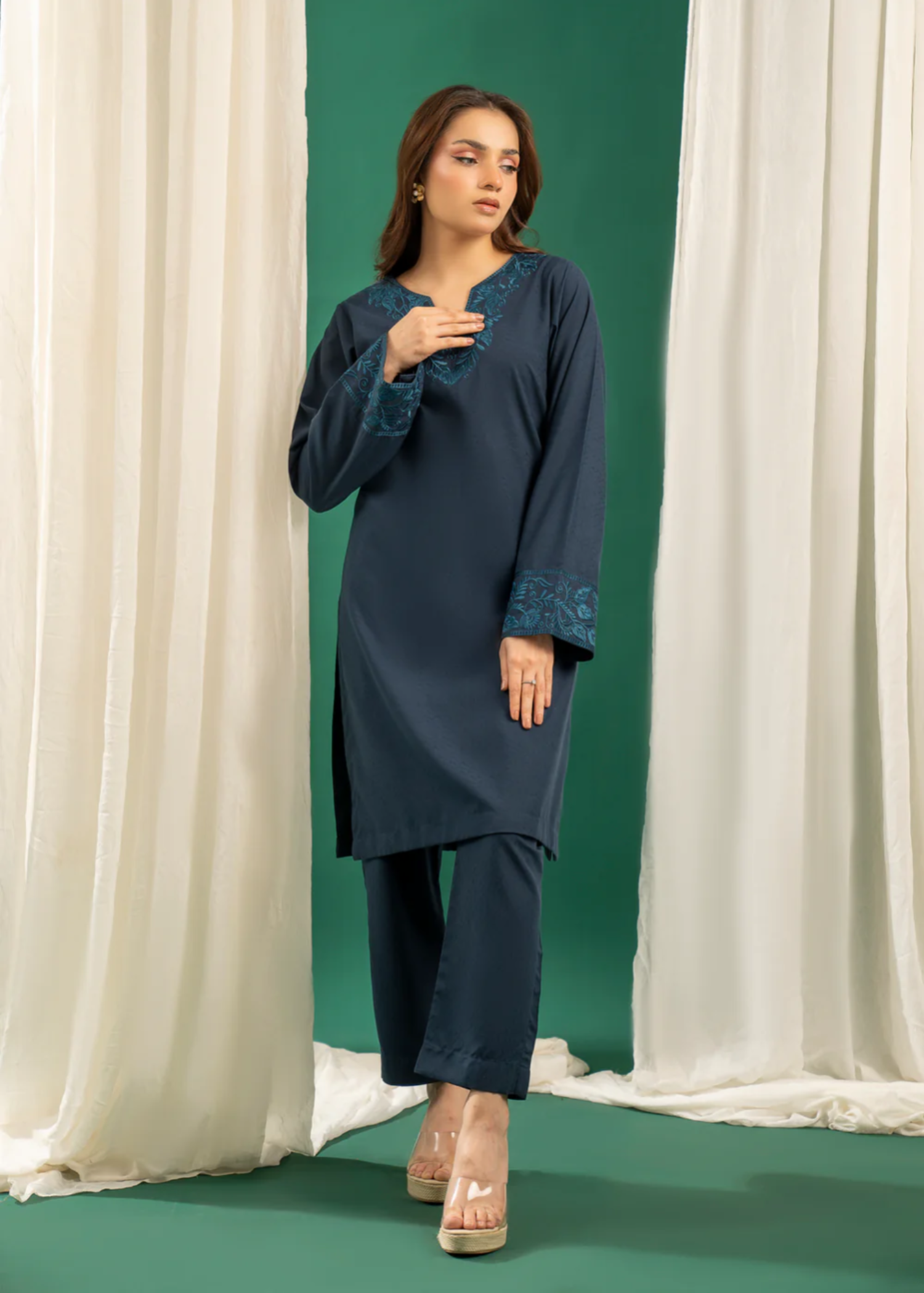 Zouj NAVY BLUE EMBROIDERED SET Women 2pcs