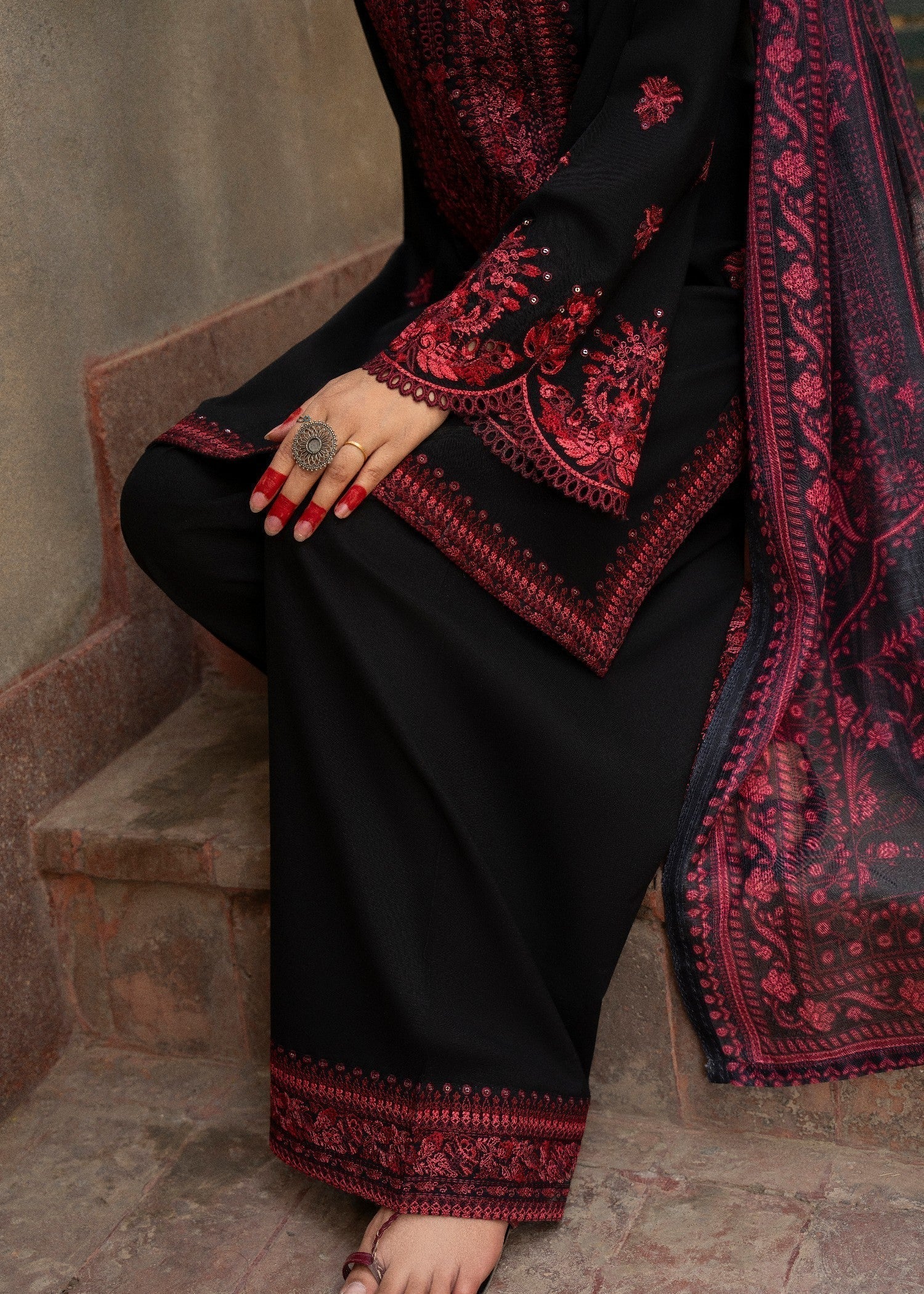 Casual Lite Cotton Emb Suit 04 Women 3pcs