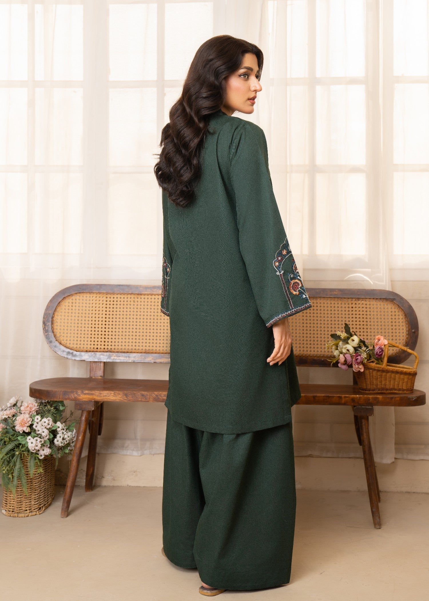 Aks-e-Jahan ESMERA Women 2pcs