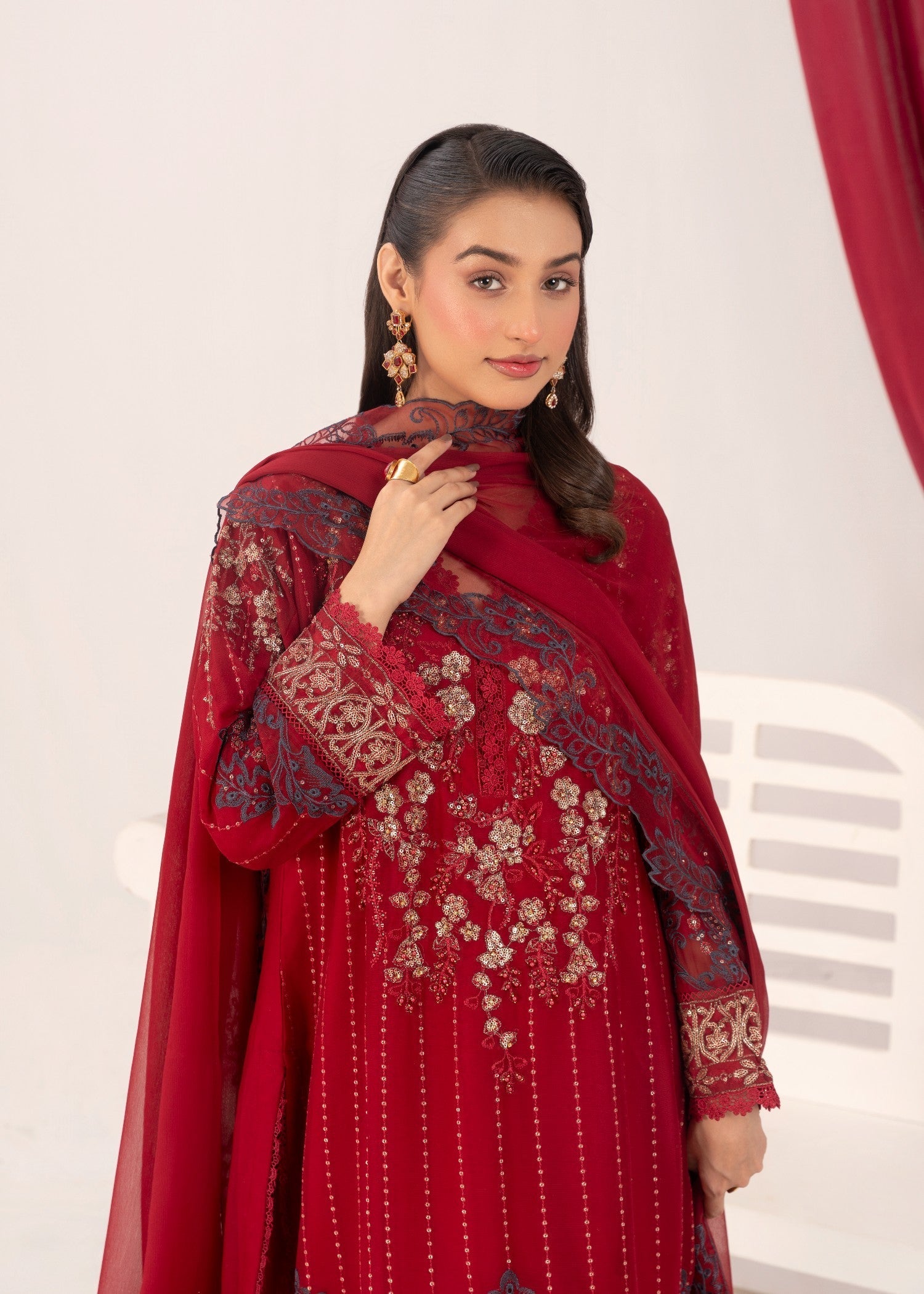 Pehnawa Fashion REDISH EMBROIDERED CHIFFON Women 3pcs