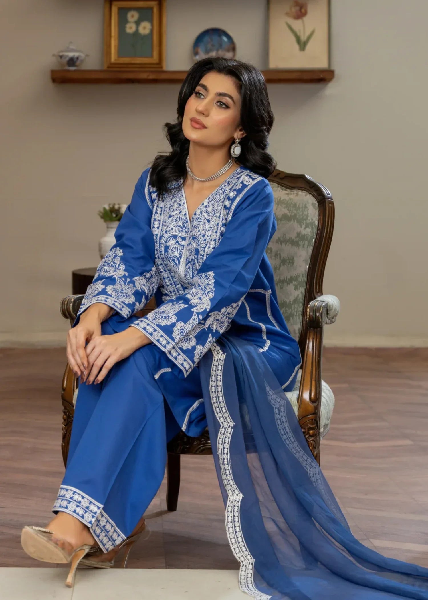 Akhrot Clothing Royal Blue White Women 3pcs