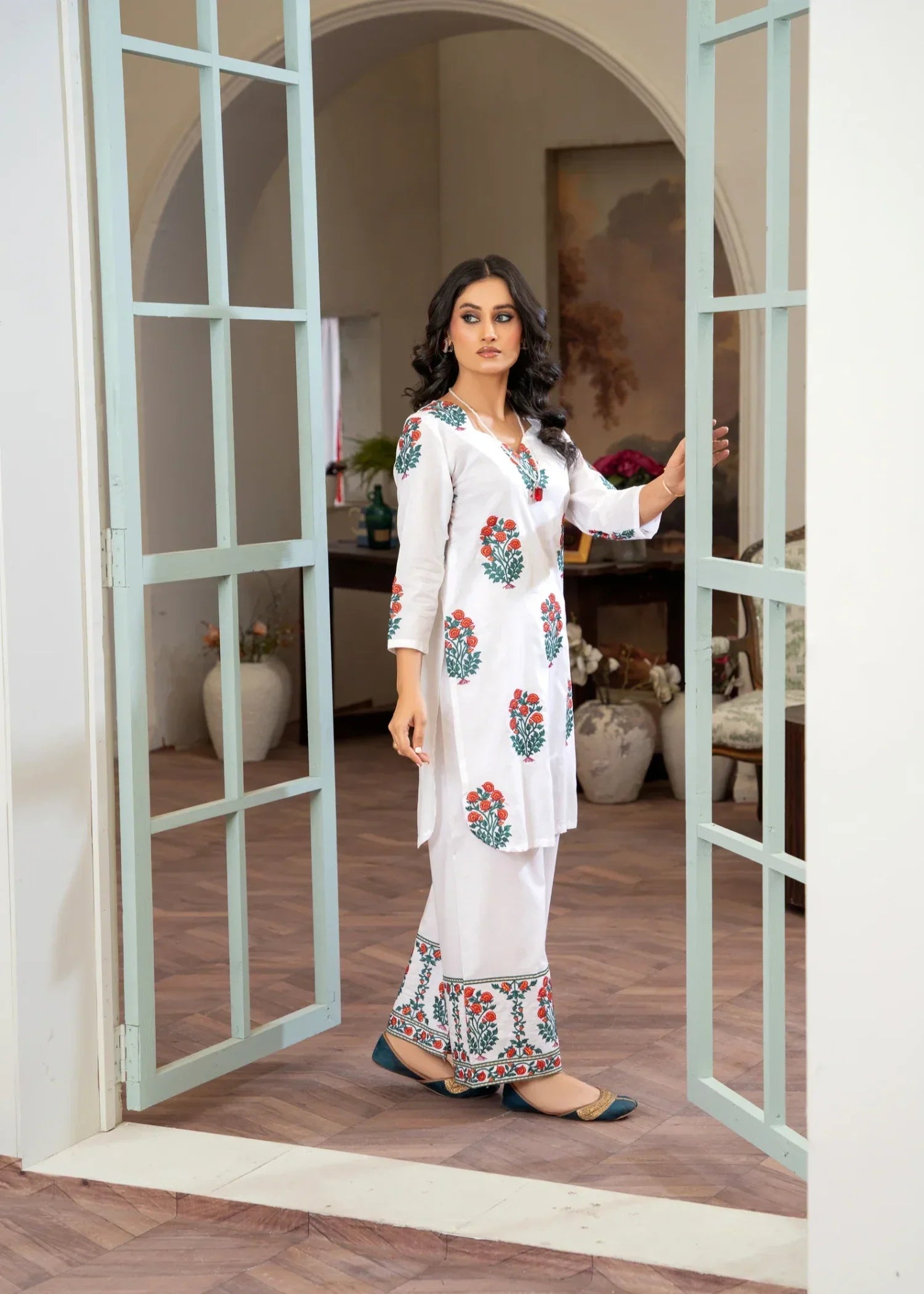 Akhrot Clothing White Embroidered Co Ord Women 2pcs