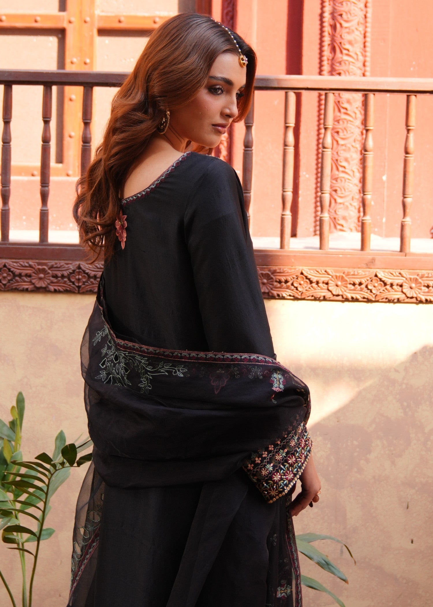 Muntaha By Shanzay Israah Women 3pcs