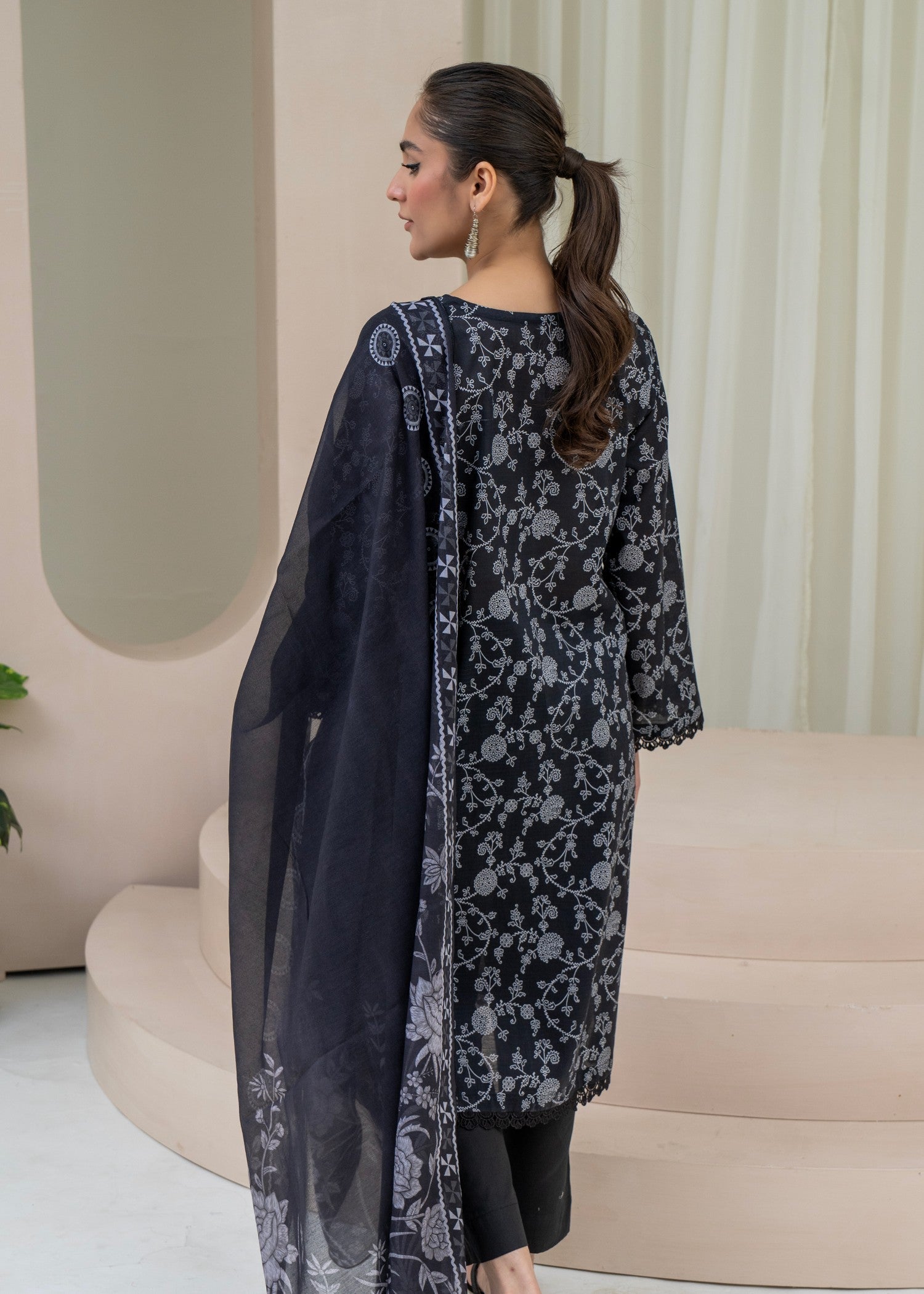 Shanaya Monochrome Women 3pcs