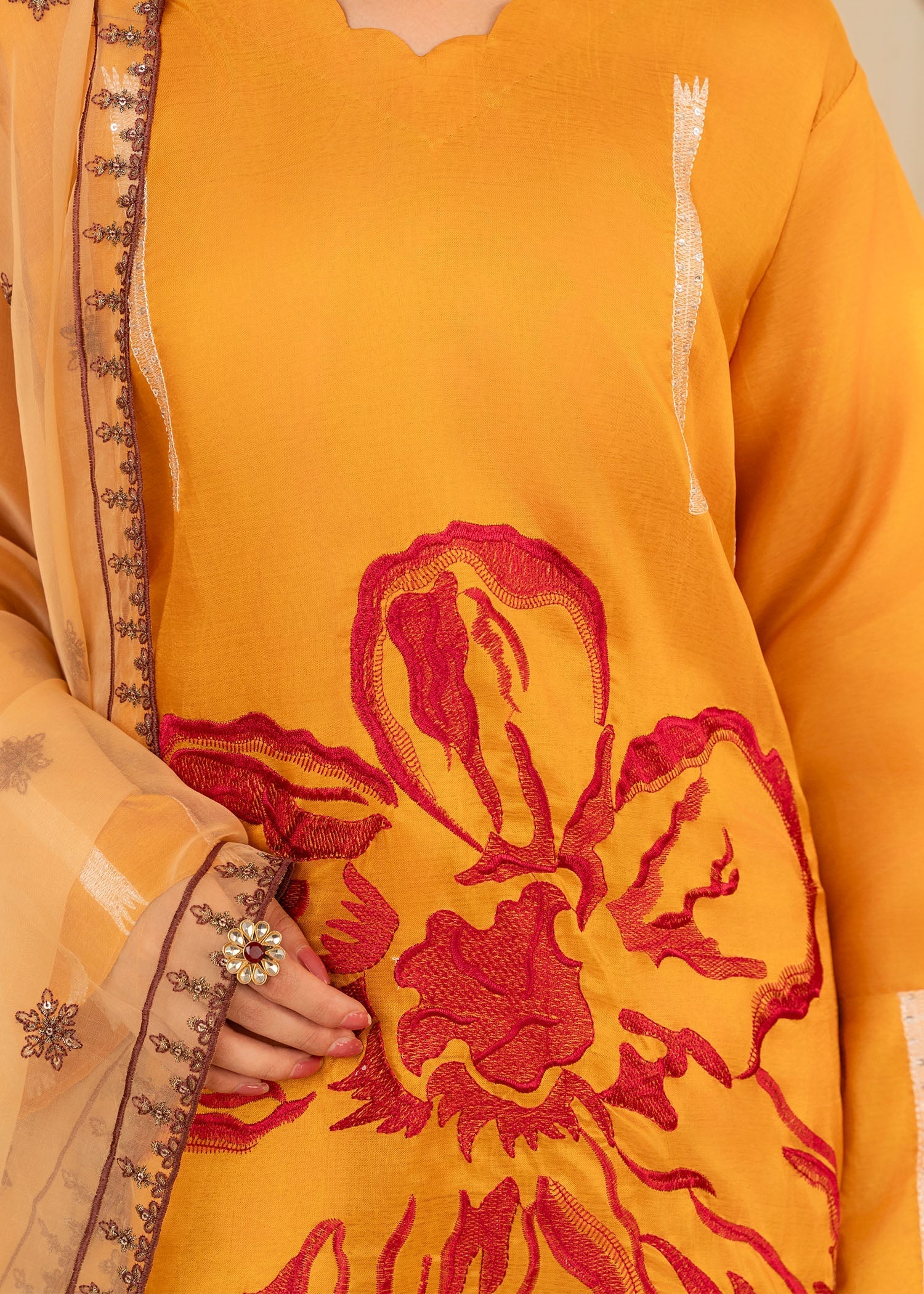 Zoya&Zafar Farshi shalwar 05 Women 3pcs