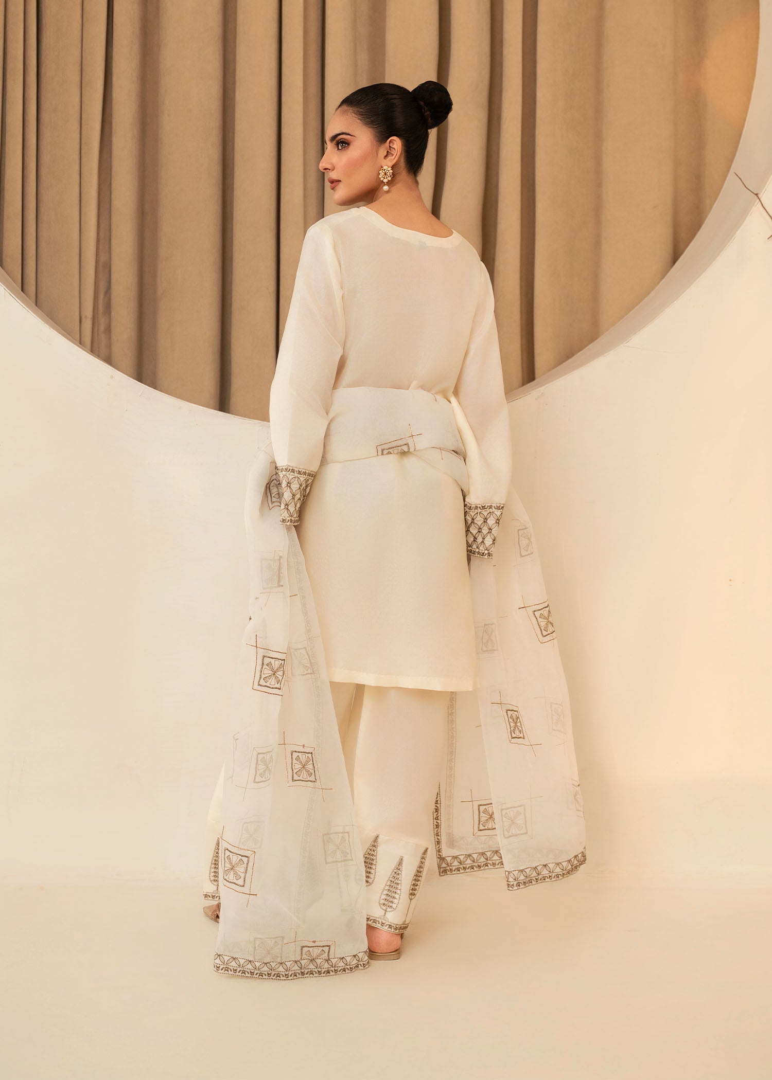 Zoya&Zafar Farshi Shalwar 10 Women 3pcs