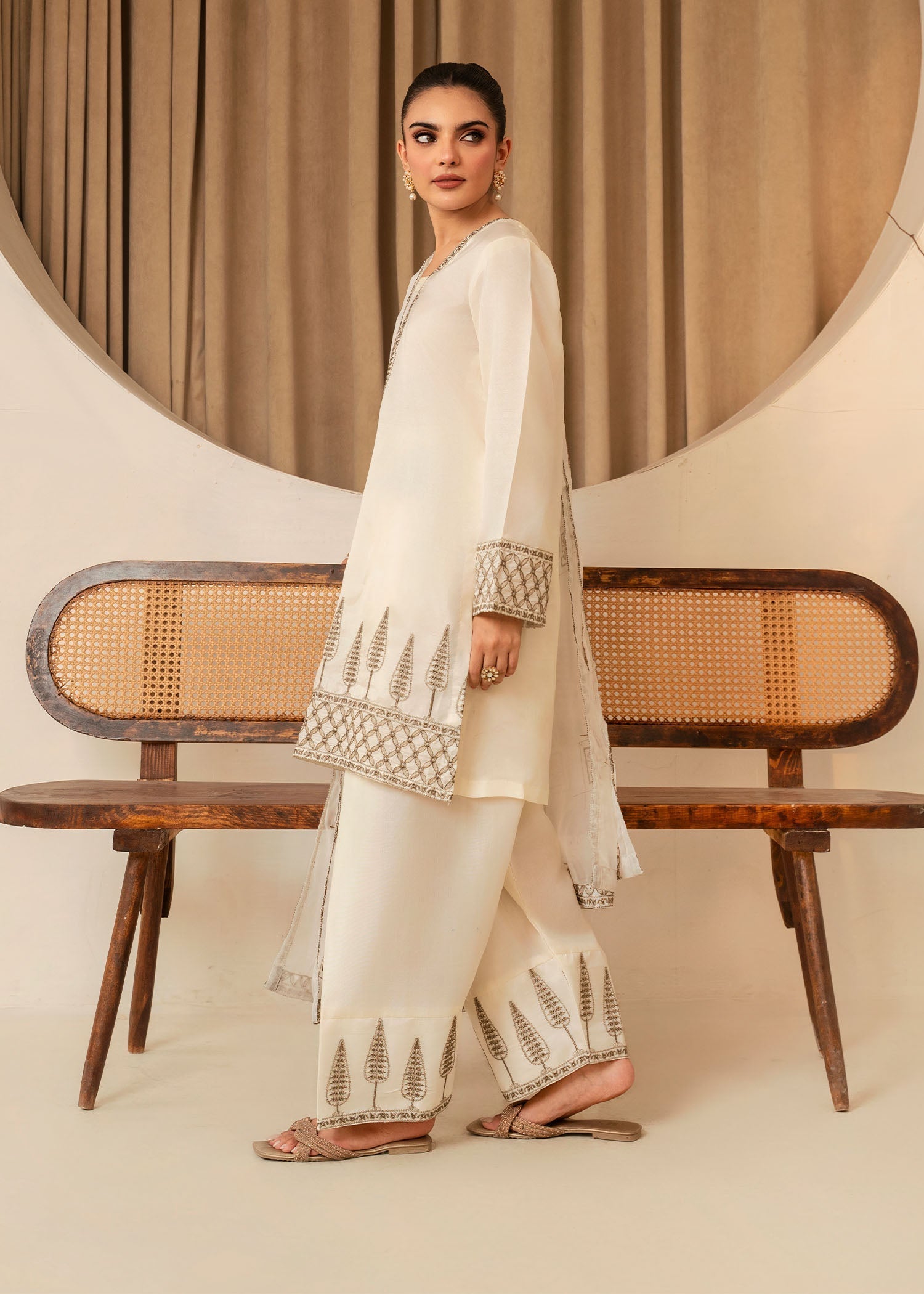 Zoya&Zafar Farshi Shalwar 10 Women 3pcs