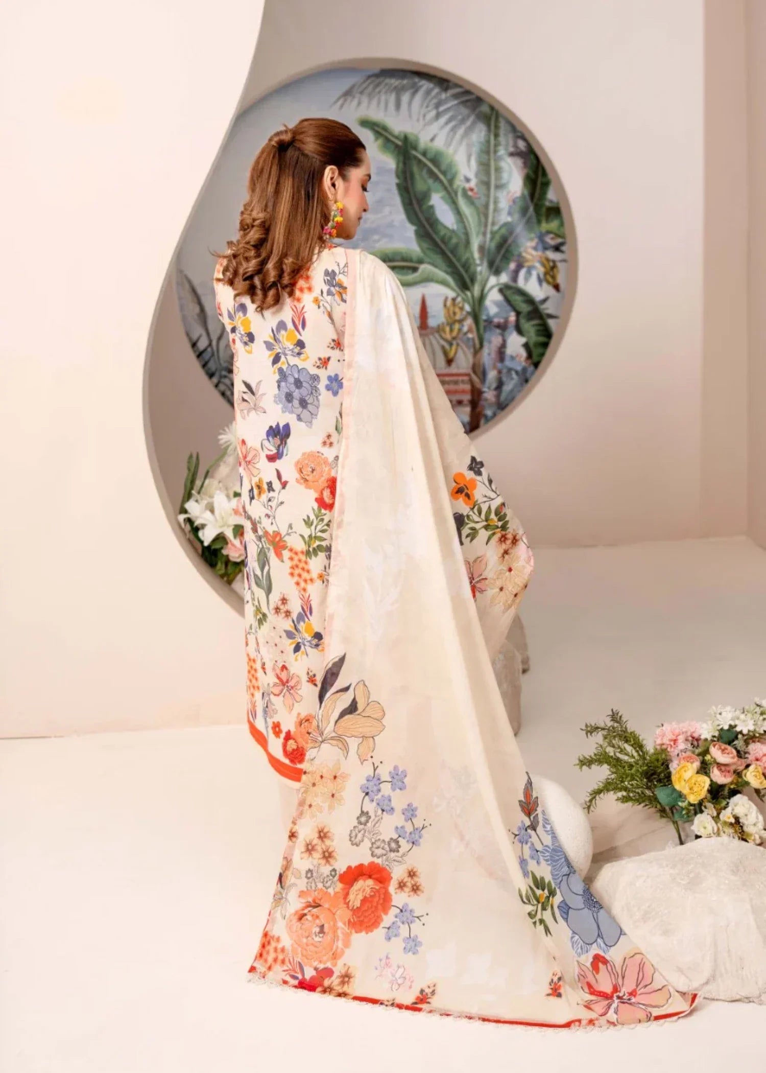 Humna & Momina Printed Lawn Suit with Embroidery Work IVORY Women 3pcs