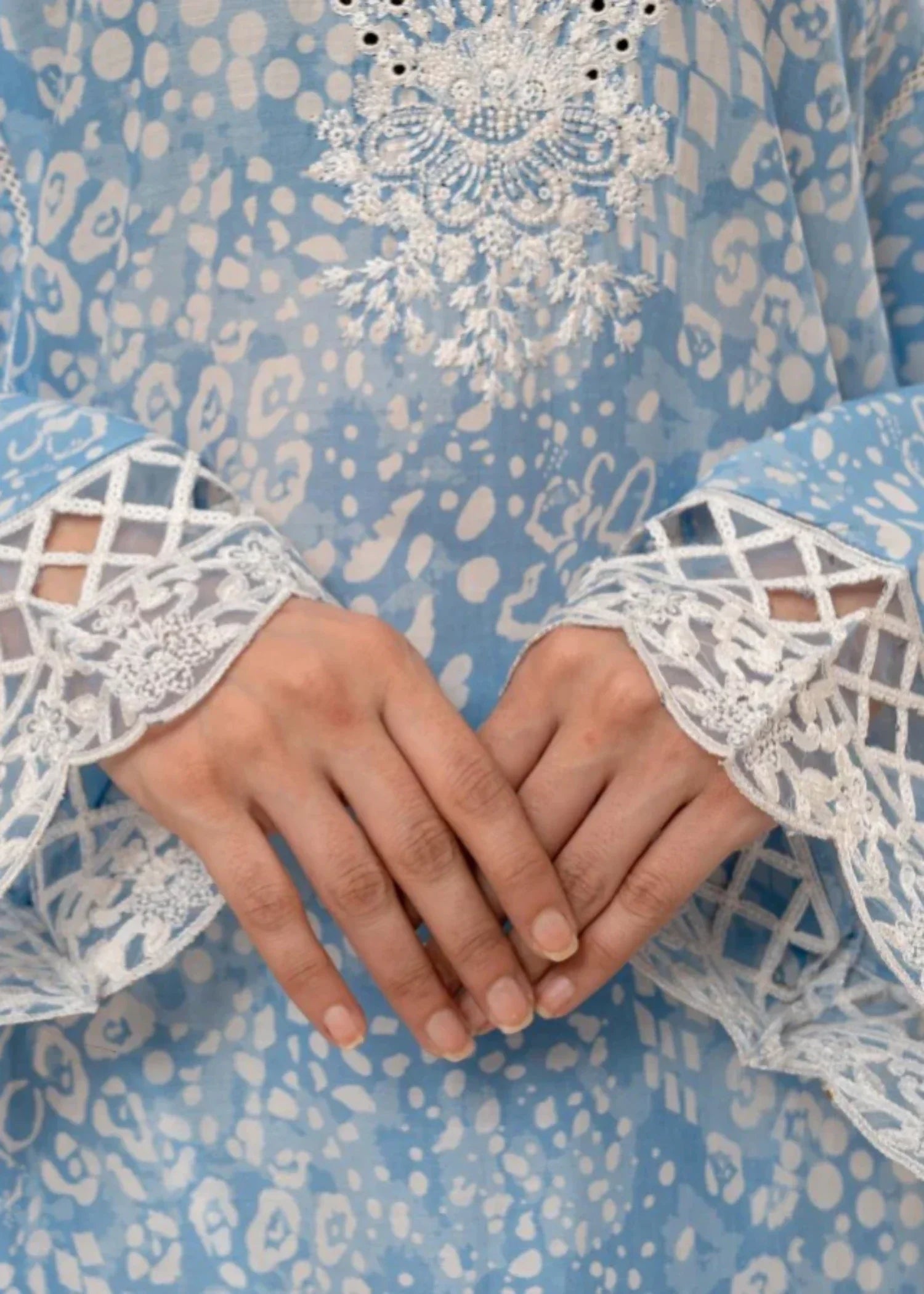 Humna & Momina EMBROIDERED PRINTED LAWN SUIT (Sky Blue) Women 3pcs