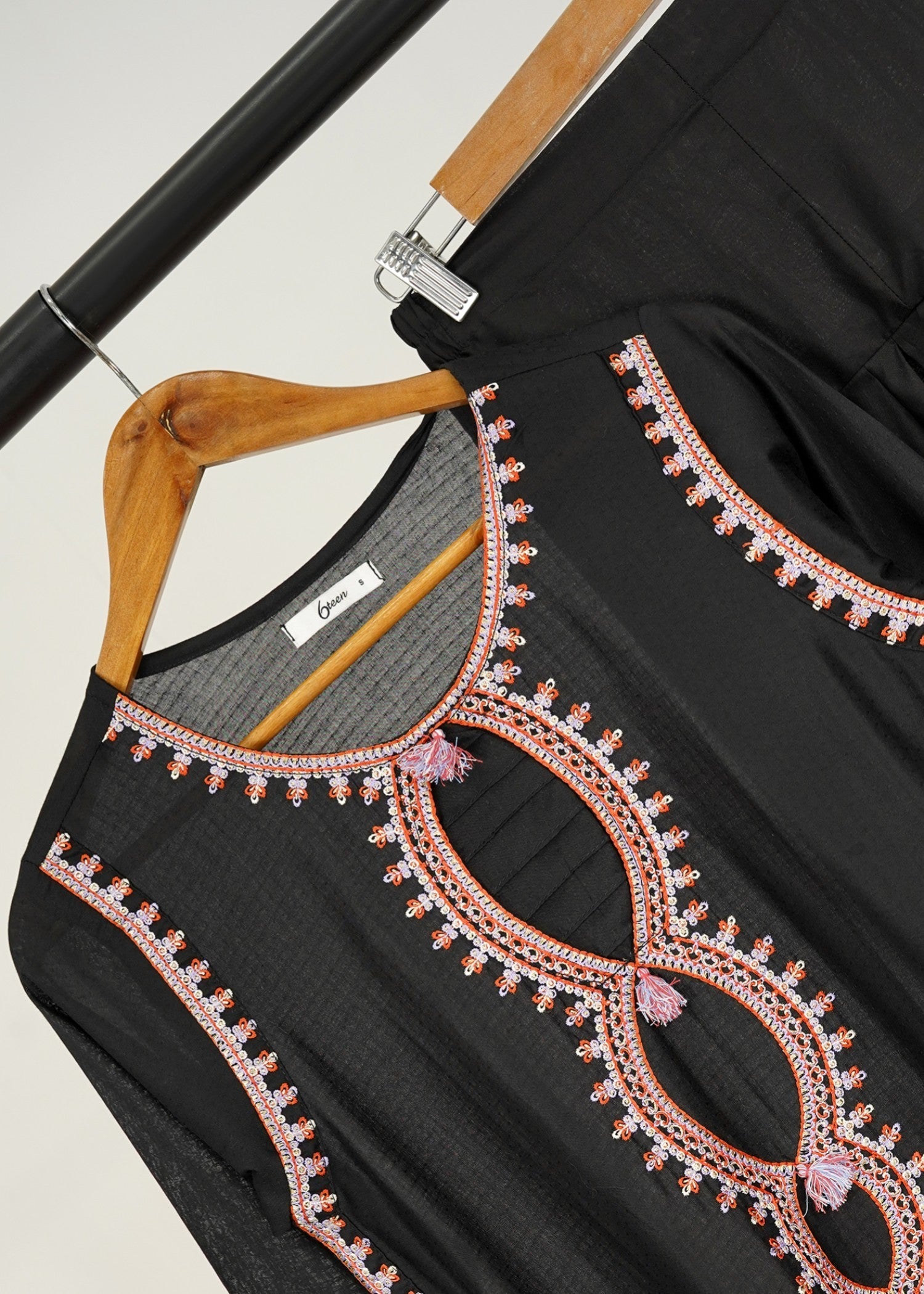 6teen S54 BLACK/RUST EMB SUIT Women 3pcs