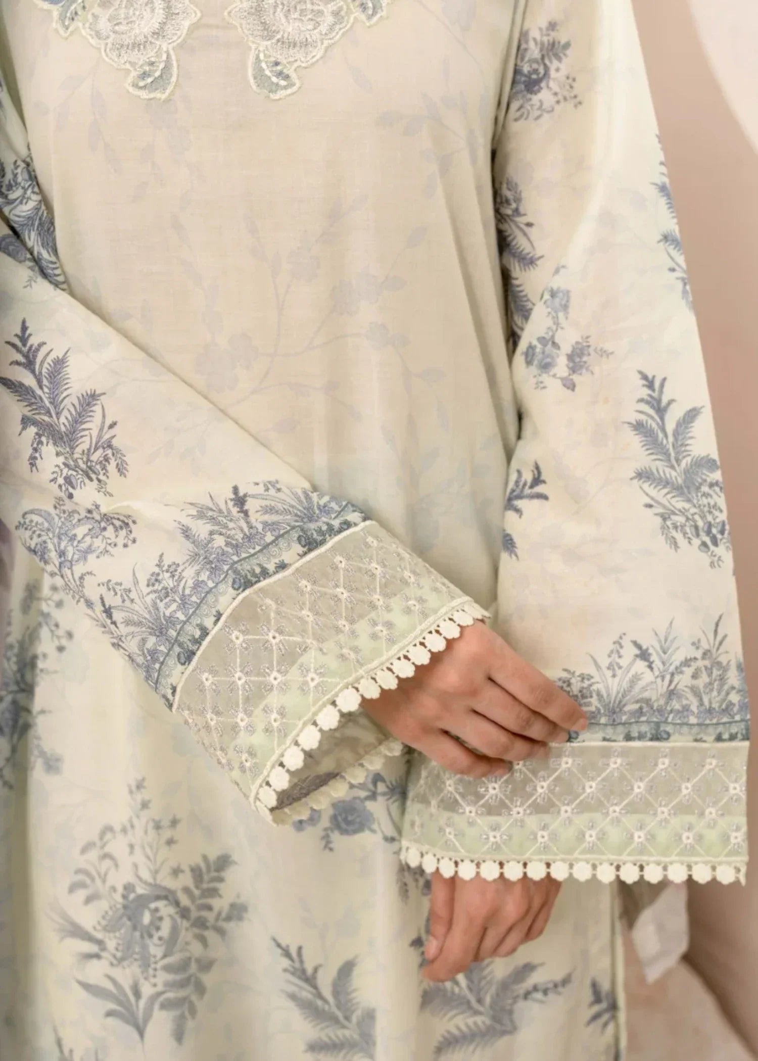 Humna & Momina EMBROIDERED PRINTED LAWN SUIT (chalk) Women 3pcs