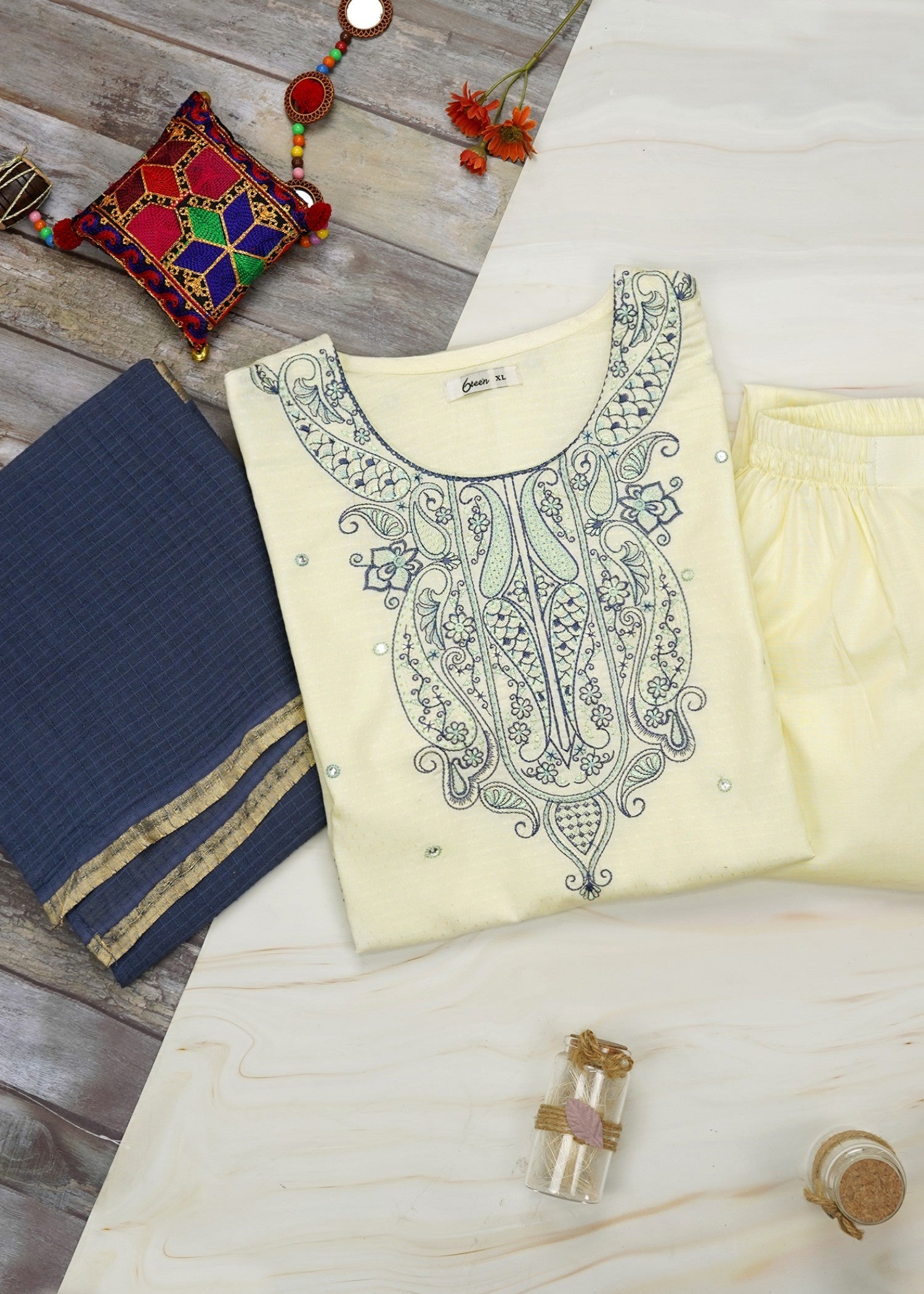 6teen S58 OFFWHITE EMB SUIT Women 3pcs