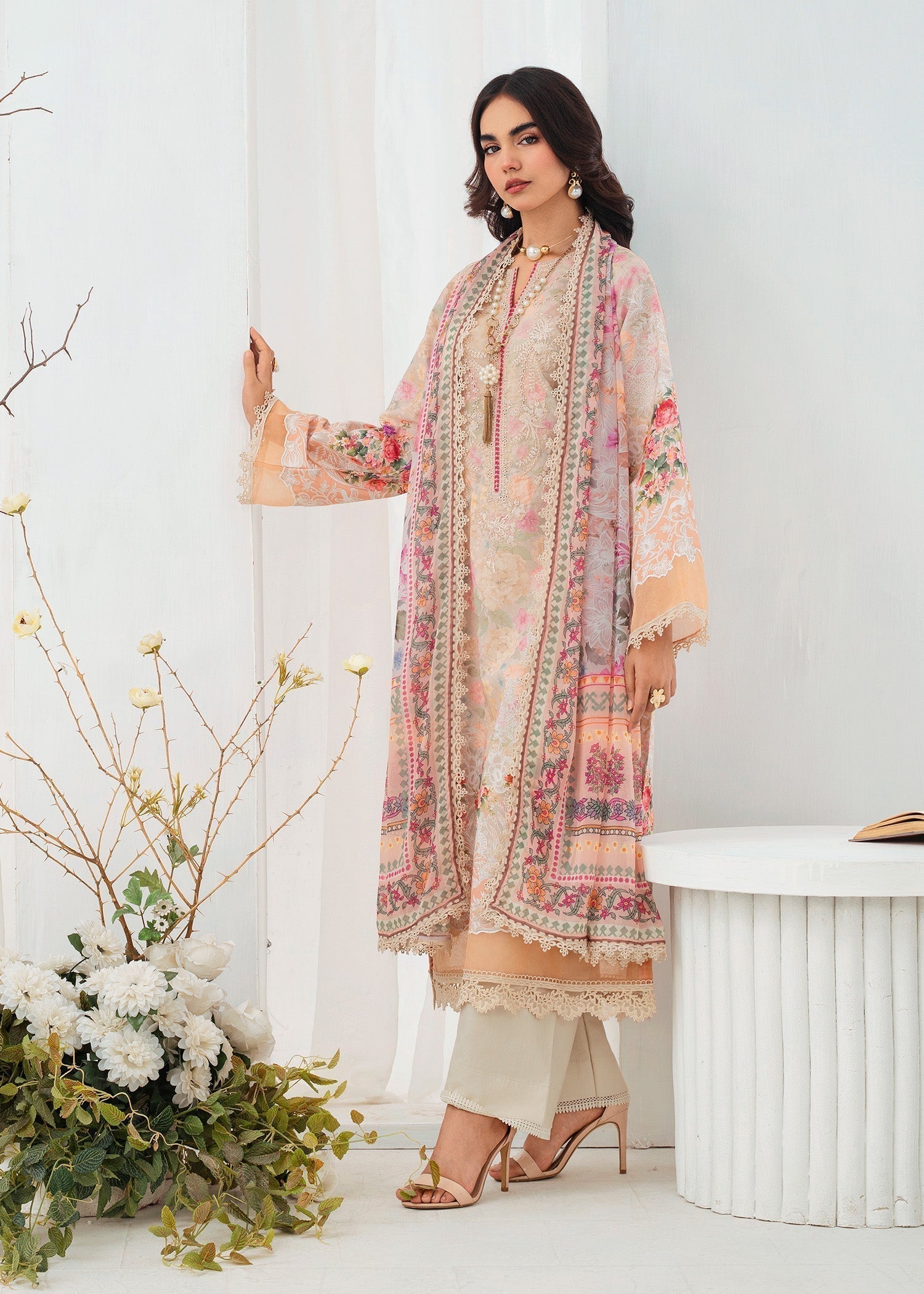 Chandan Nagri Ornee Women 3pcs