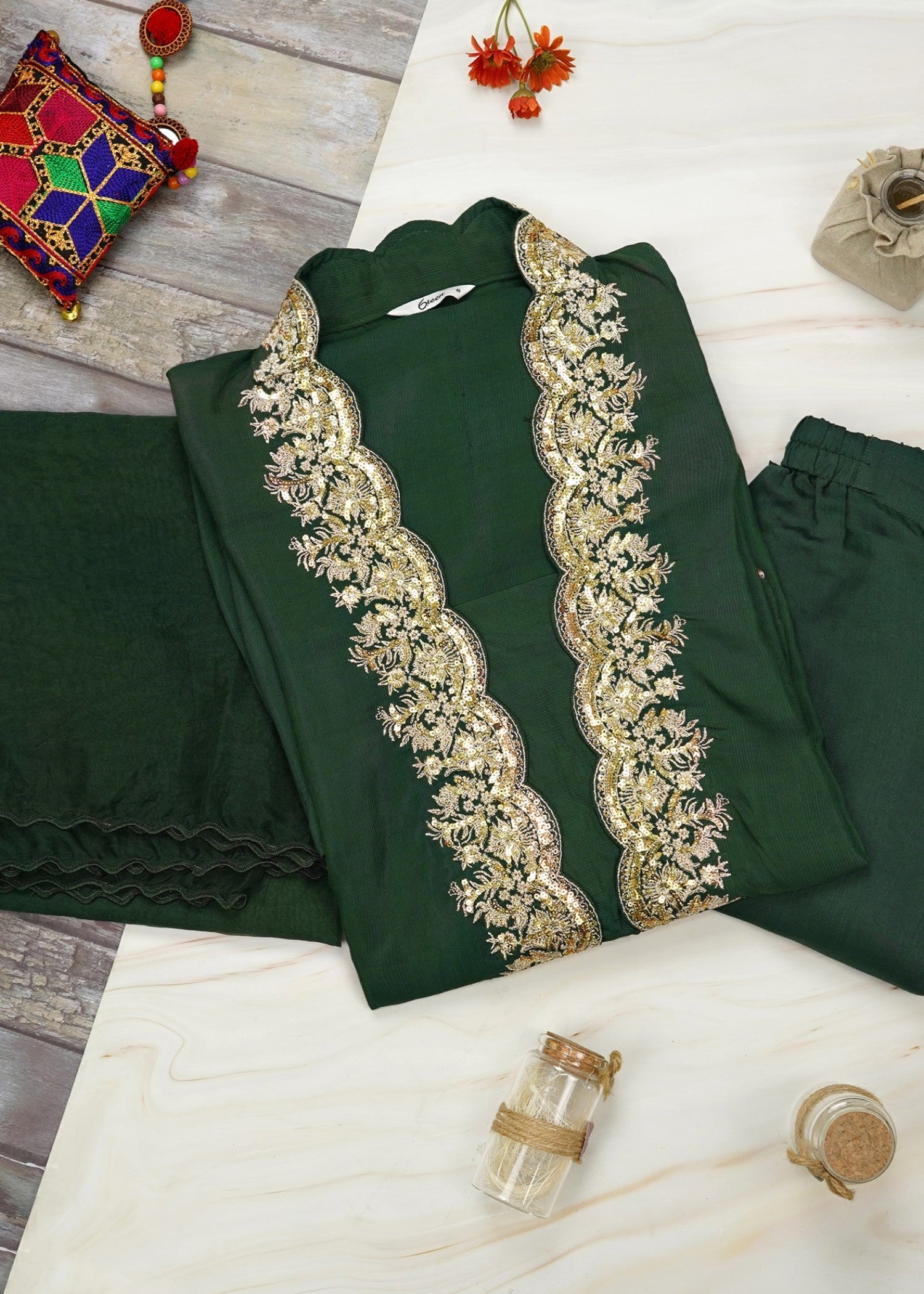 6teen Raw Silk Suit Embroidered (Pret) Green Women 3pcs