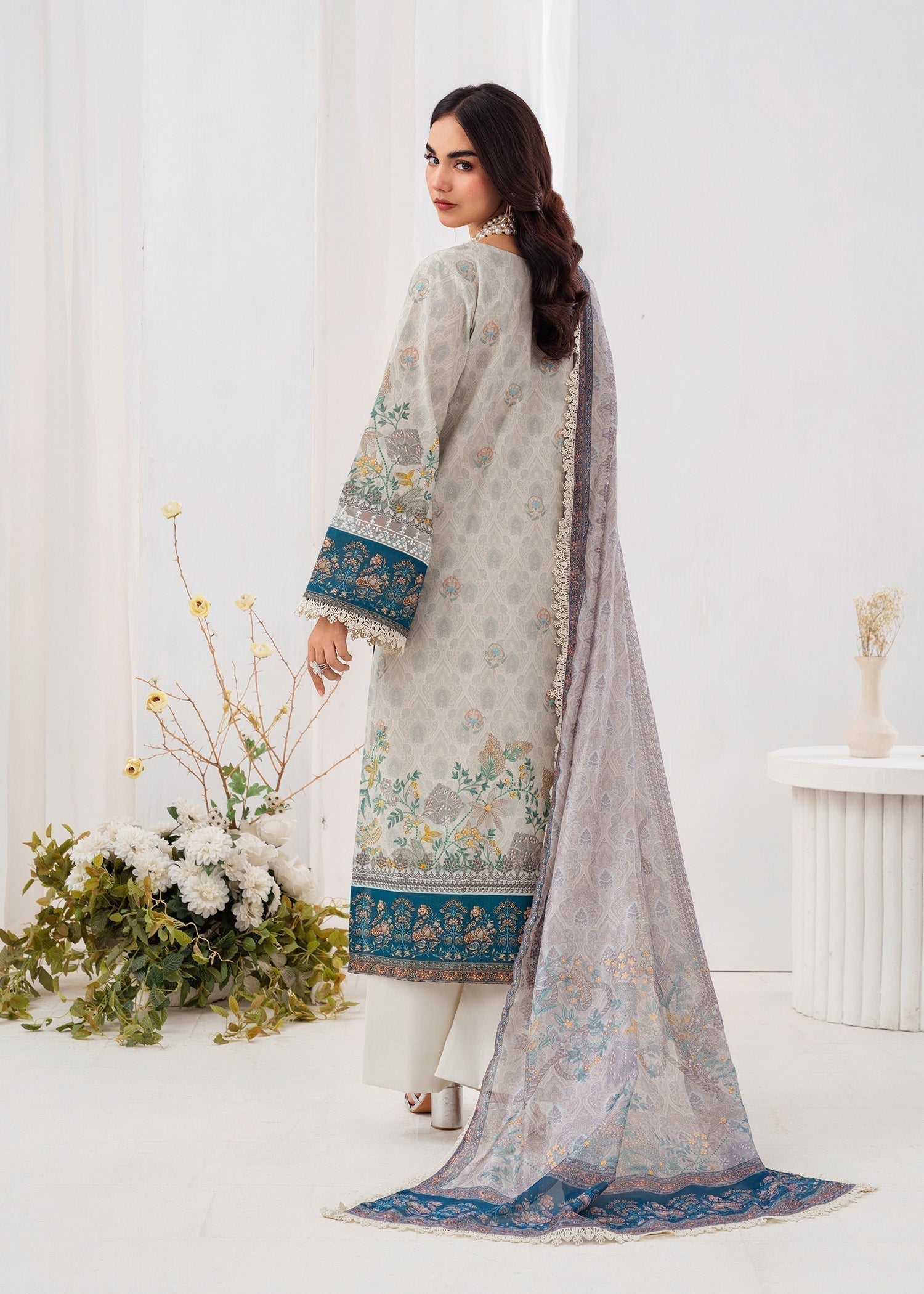 Chandan Nagri Palmis Women 3pcs