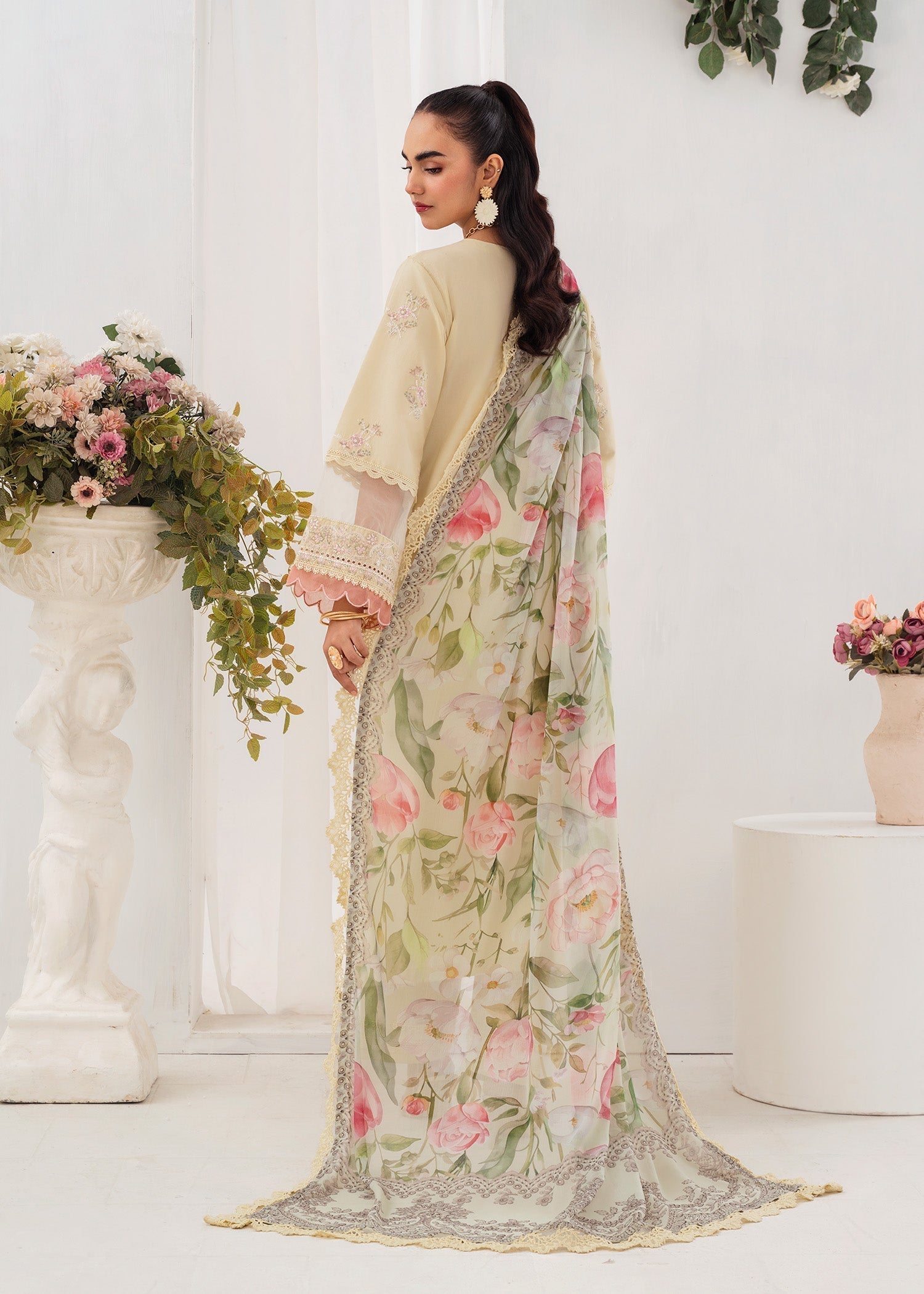 Chandan Nagri Elnaz Women 3pcs