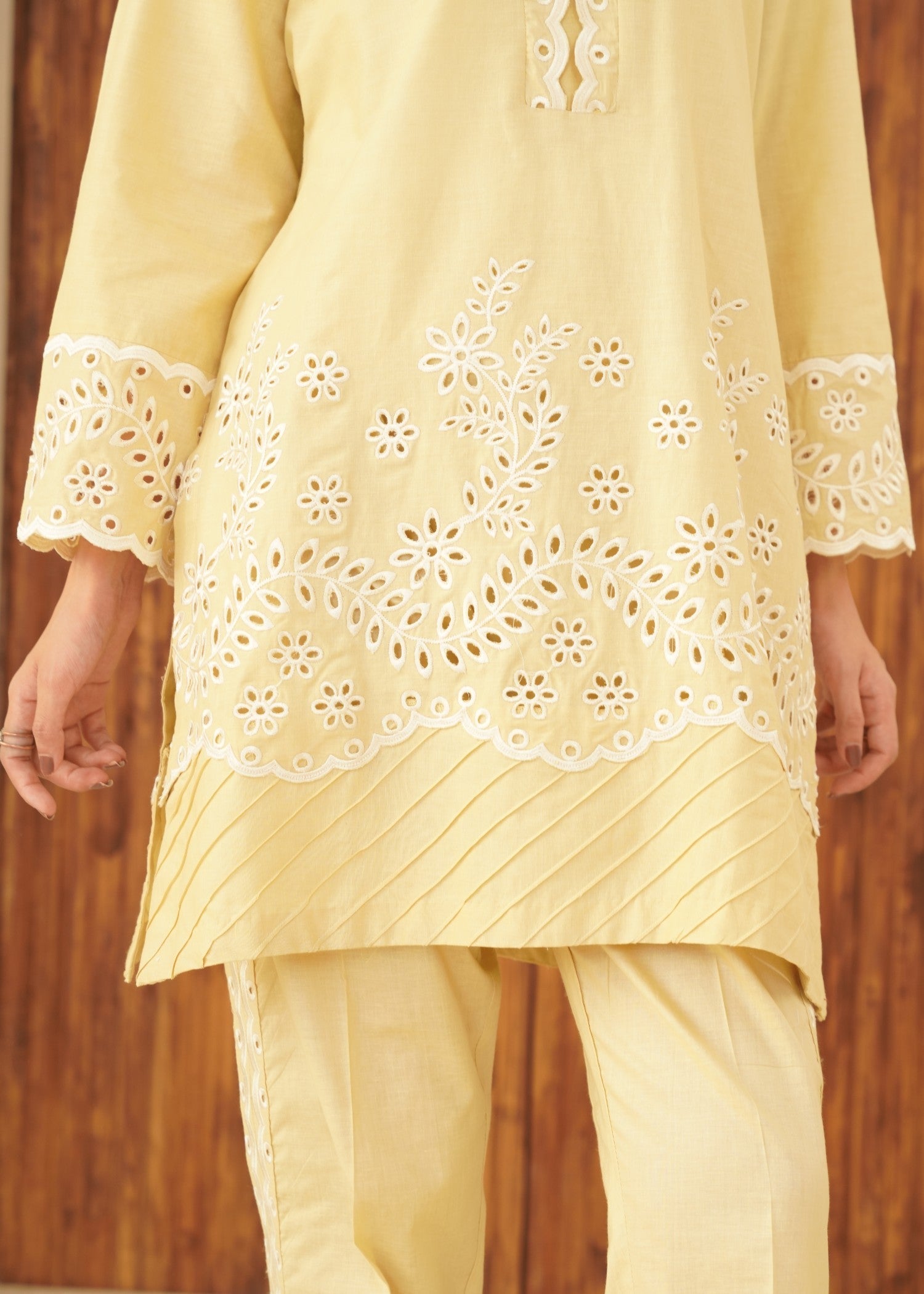 Hoorwani Seeme Women 2pcs