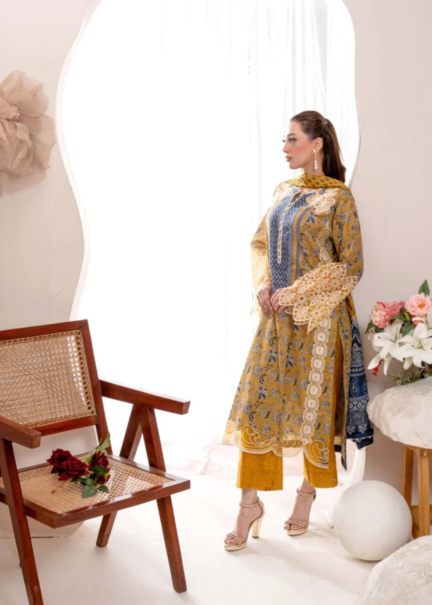 Humna & Momina EMBROIDERED PRINTED LAWN SUIT (Beeswax) Women 3pcs