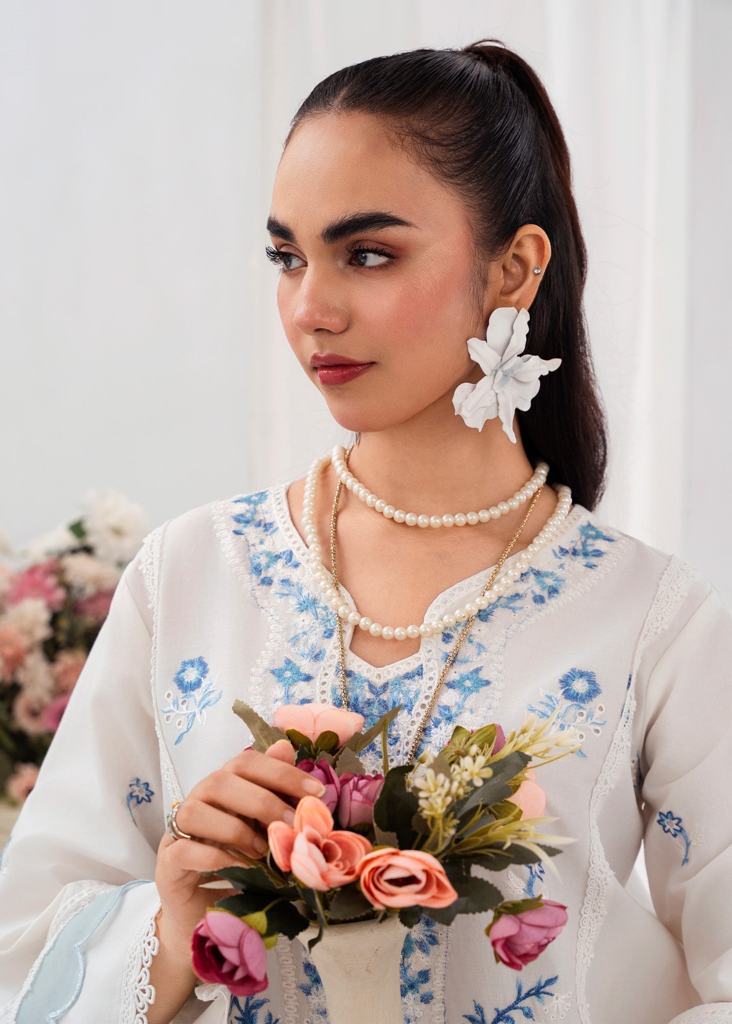 Chandan Nagri Auree Women 3pcs