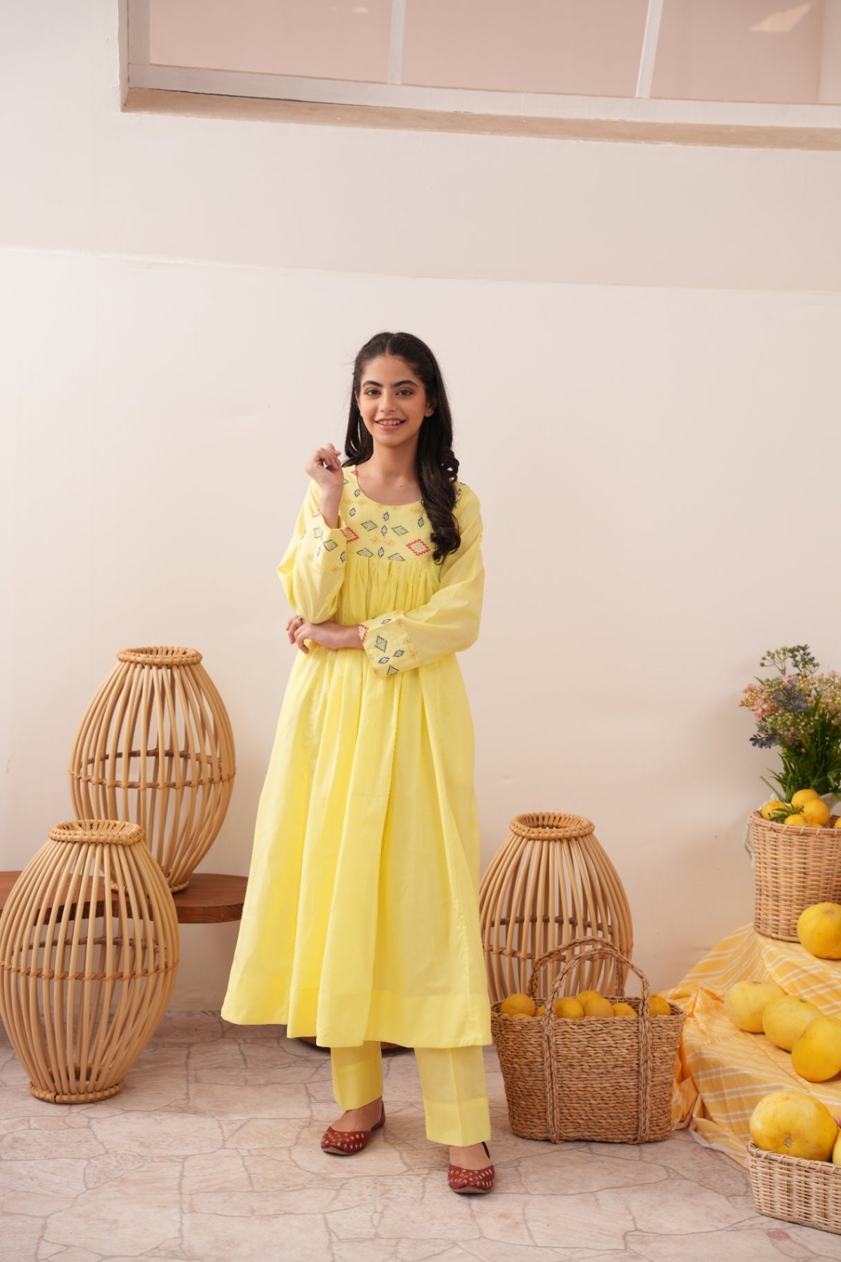 Sparkles Nabeeha Women 2pcs