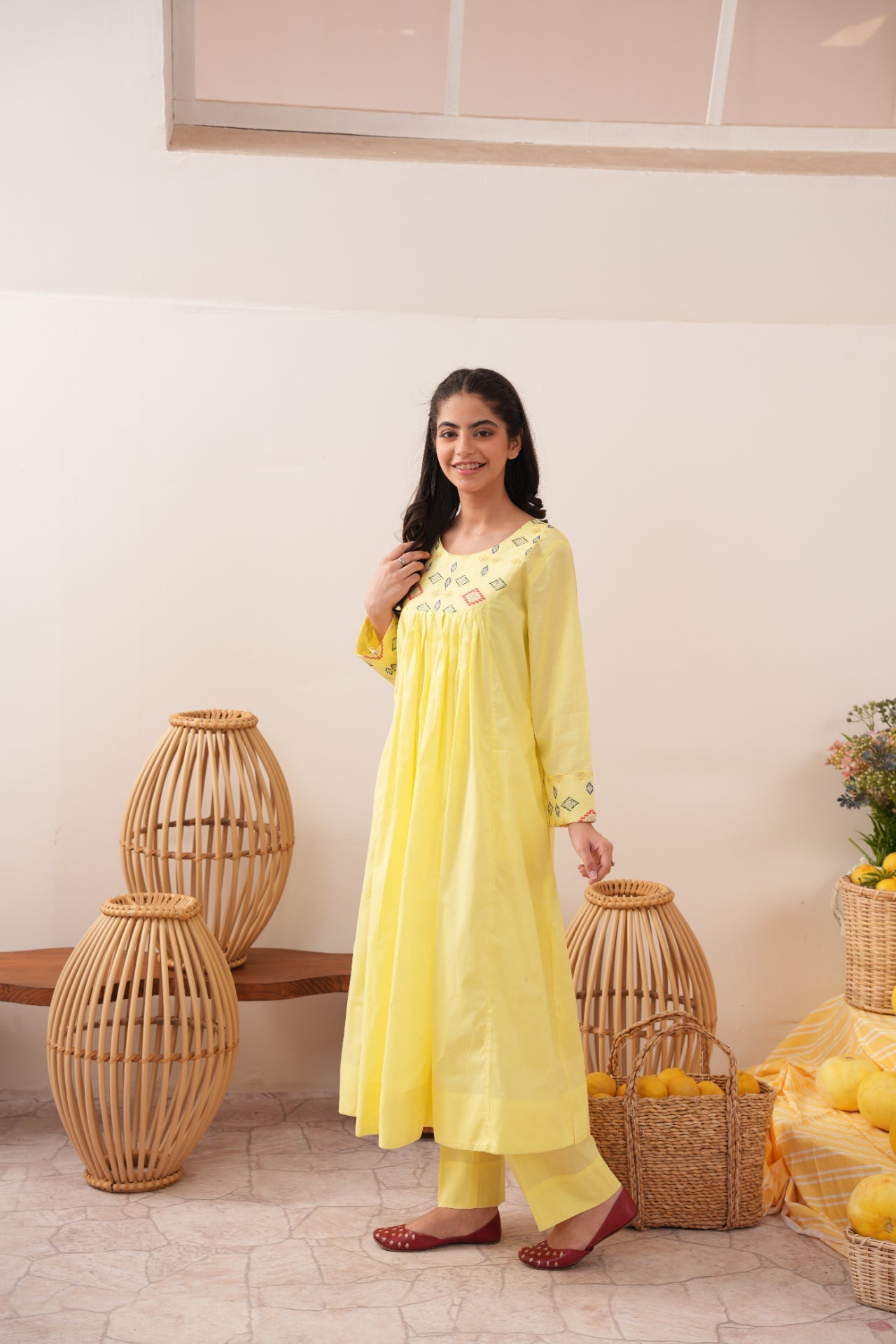 Sparkles Nabeeha Women 2pcs