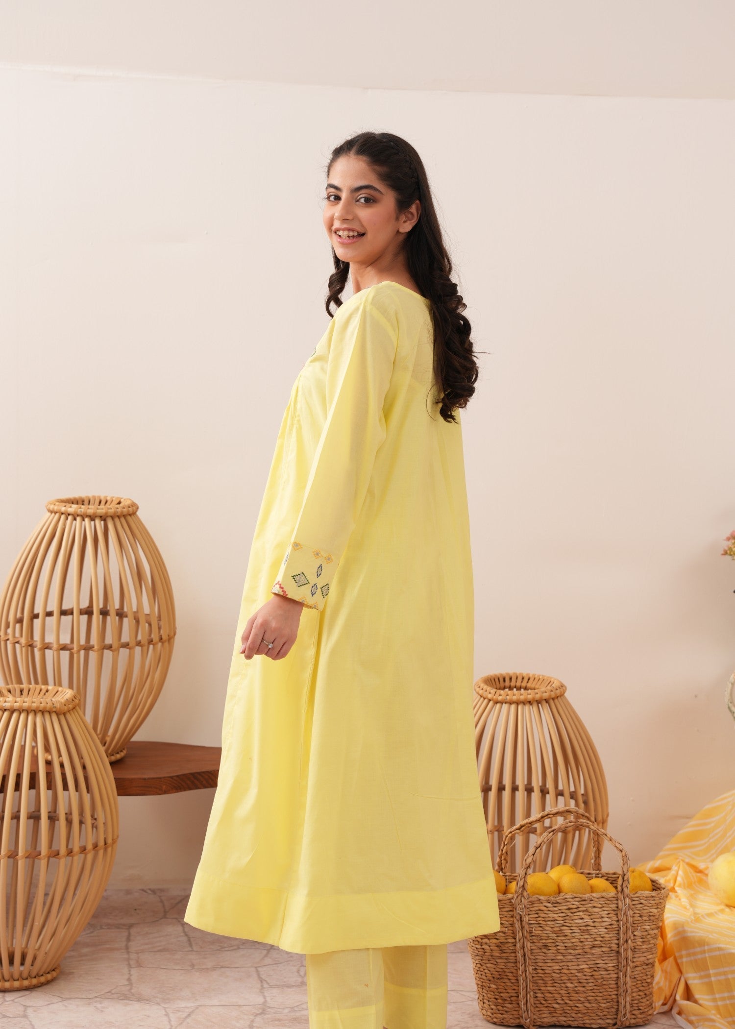 Sparkles Nabeeha Women 2pcs