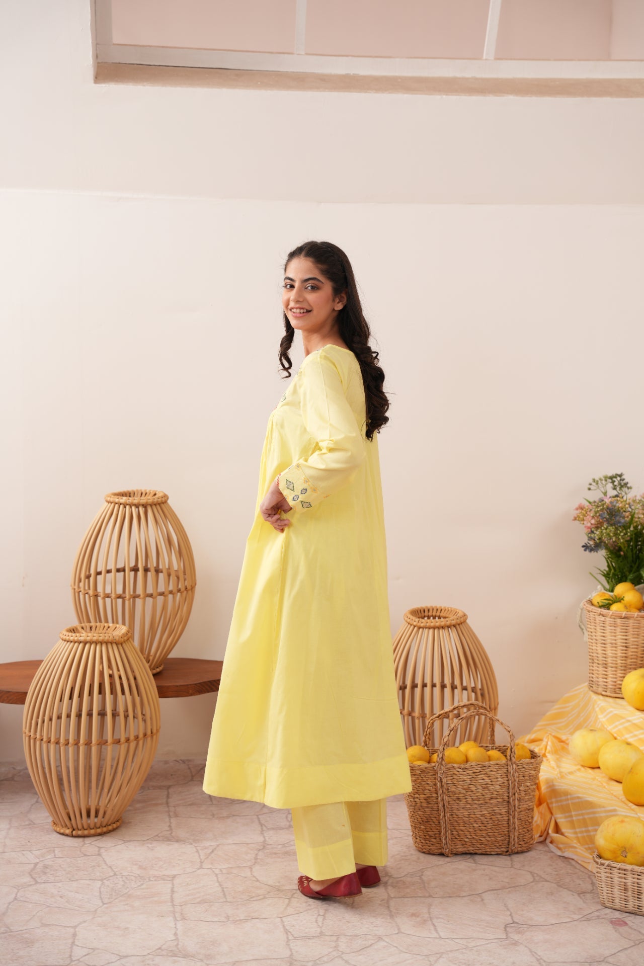 Sparkles Nabeeha Women 2pcs