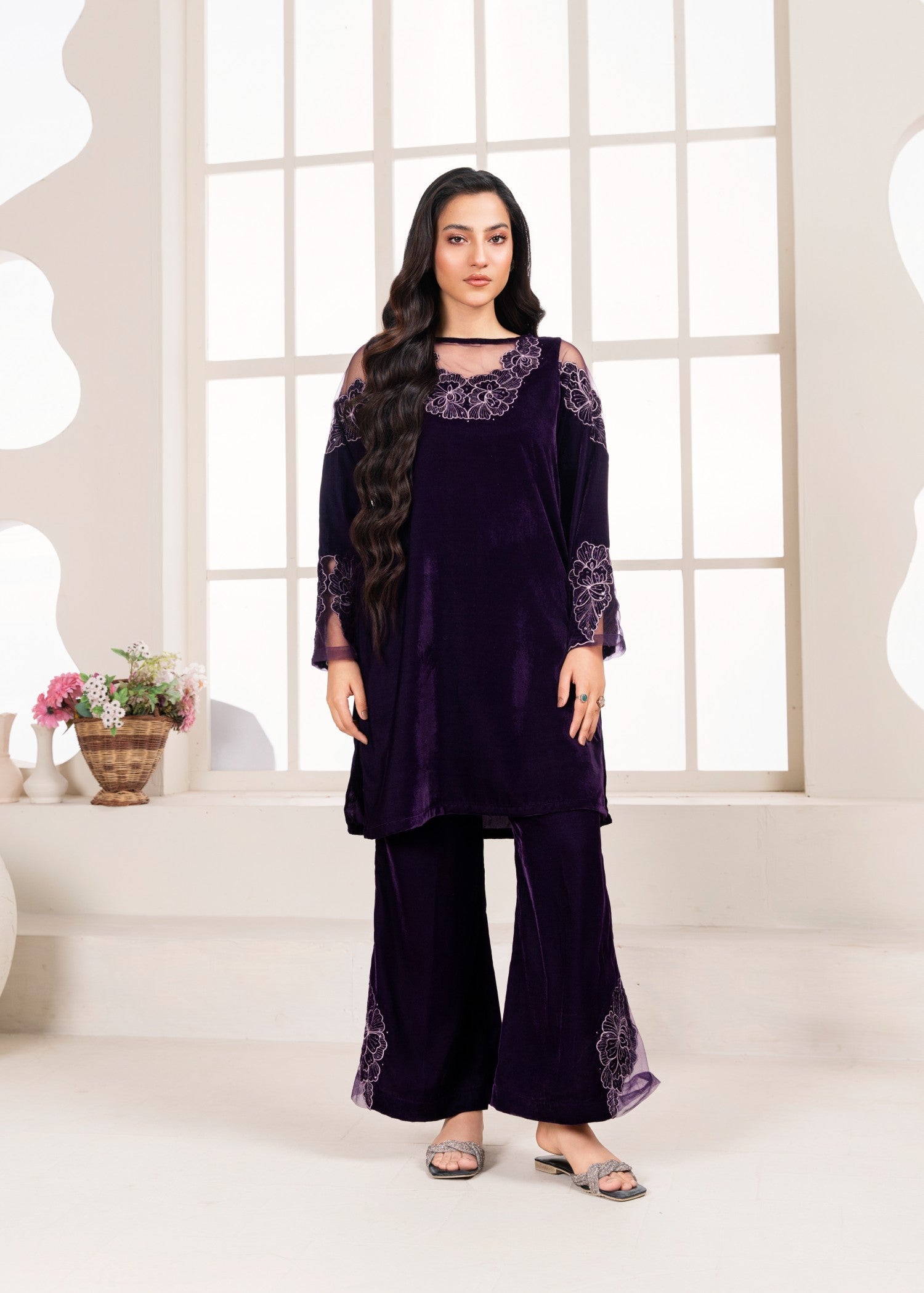 Noah Officials Embroided Velvet Suit Women 2pcs