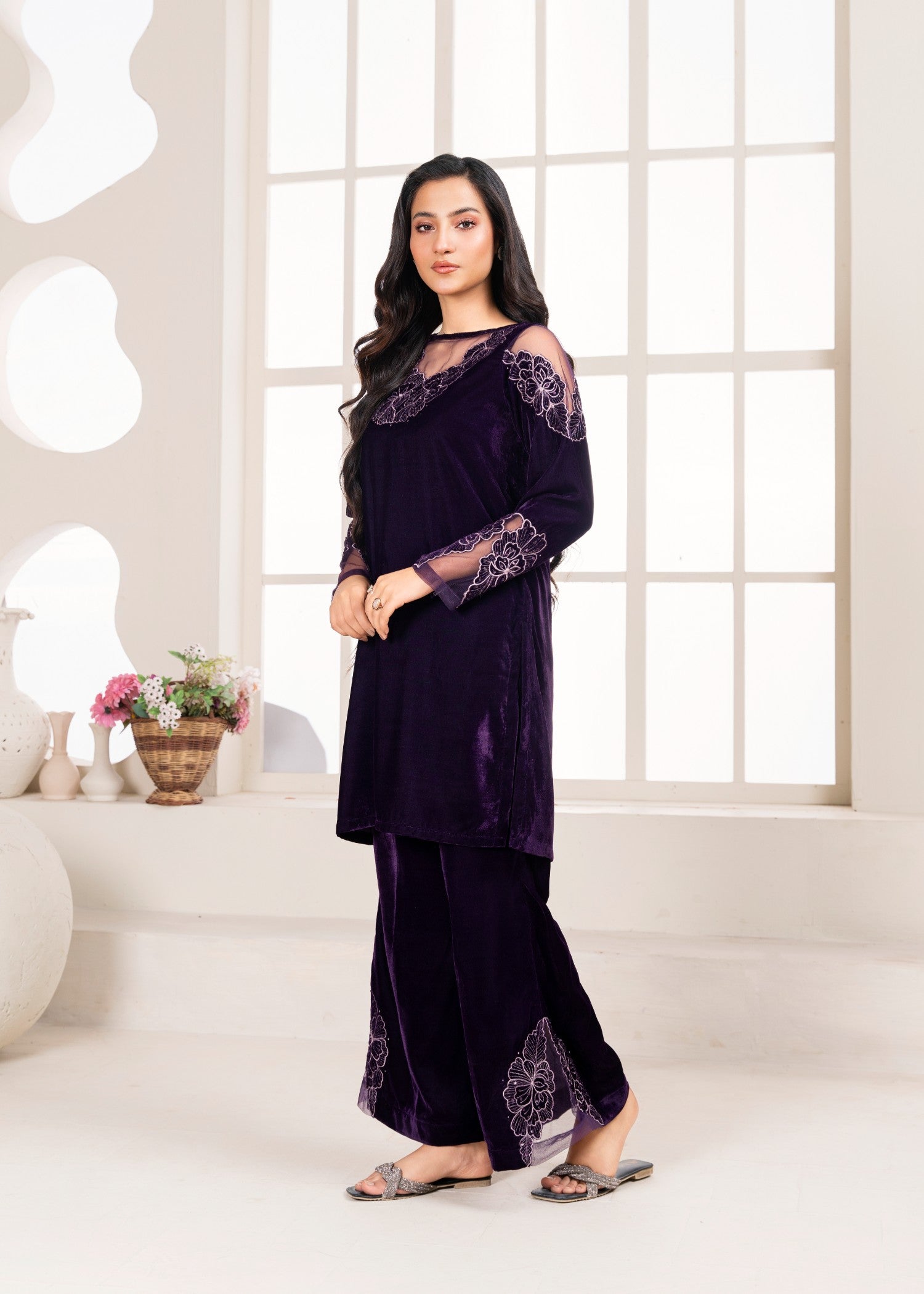 Noah Officials Embroided Velvet Suit Women 2pcs