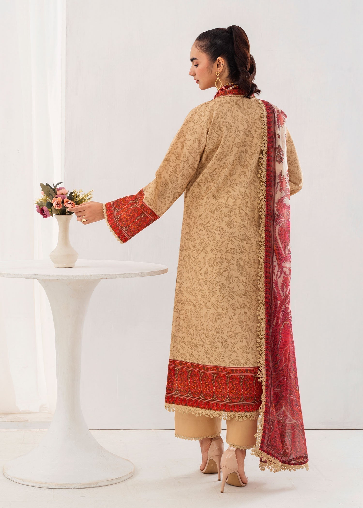 Chandan Nagri Perle Women 3pcs